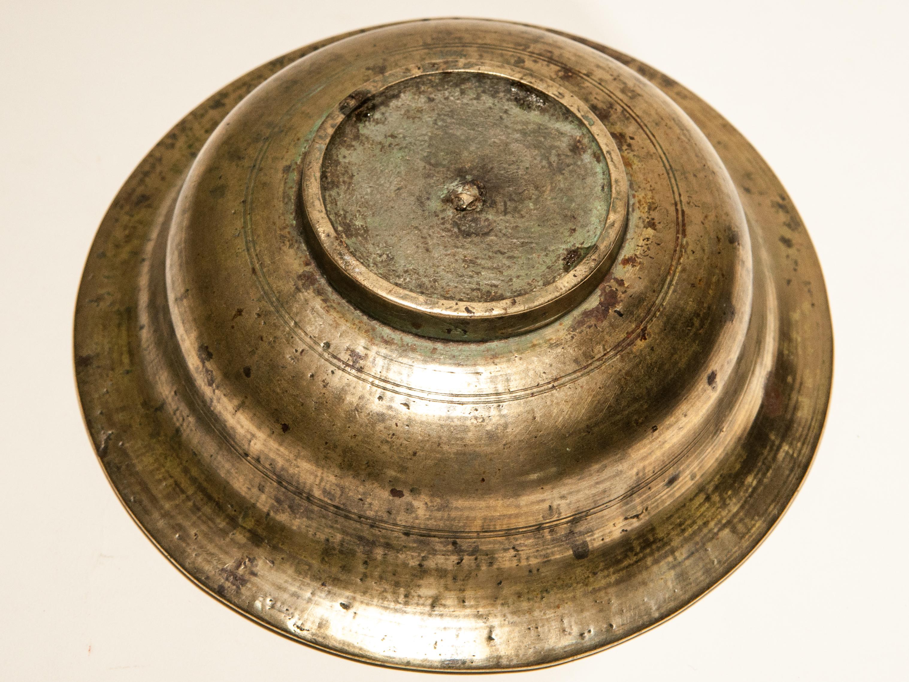 Vintage Tibetan Tsampa Bowl, Bronze, Tibet, Early to Mid-20th Century 11