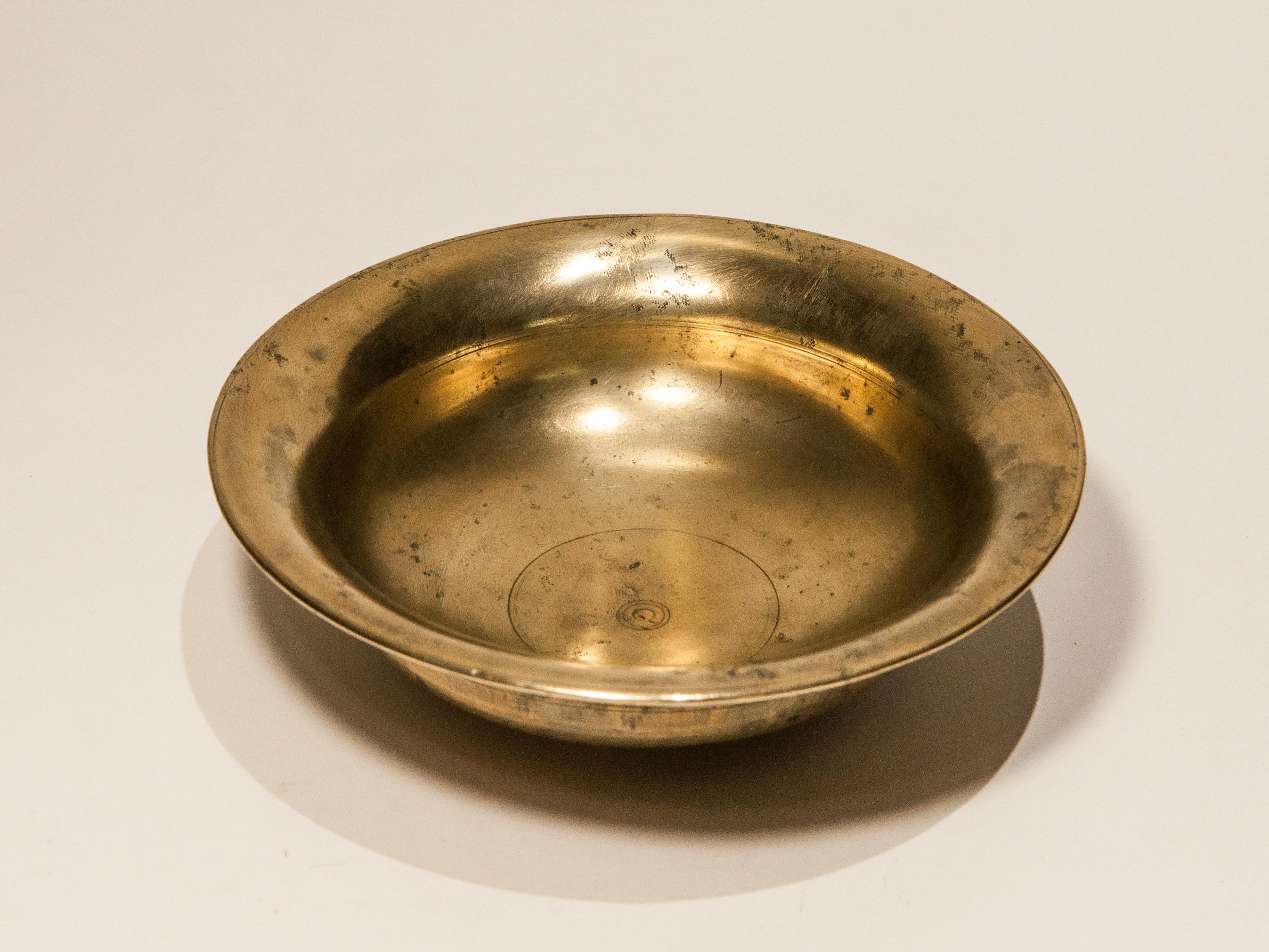Hand-Crafted Vintage Tibetan Tsampa Bowl, Bronze, Tibet, Early to Mid-20th Century