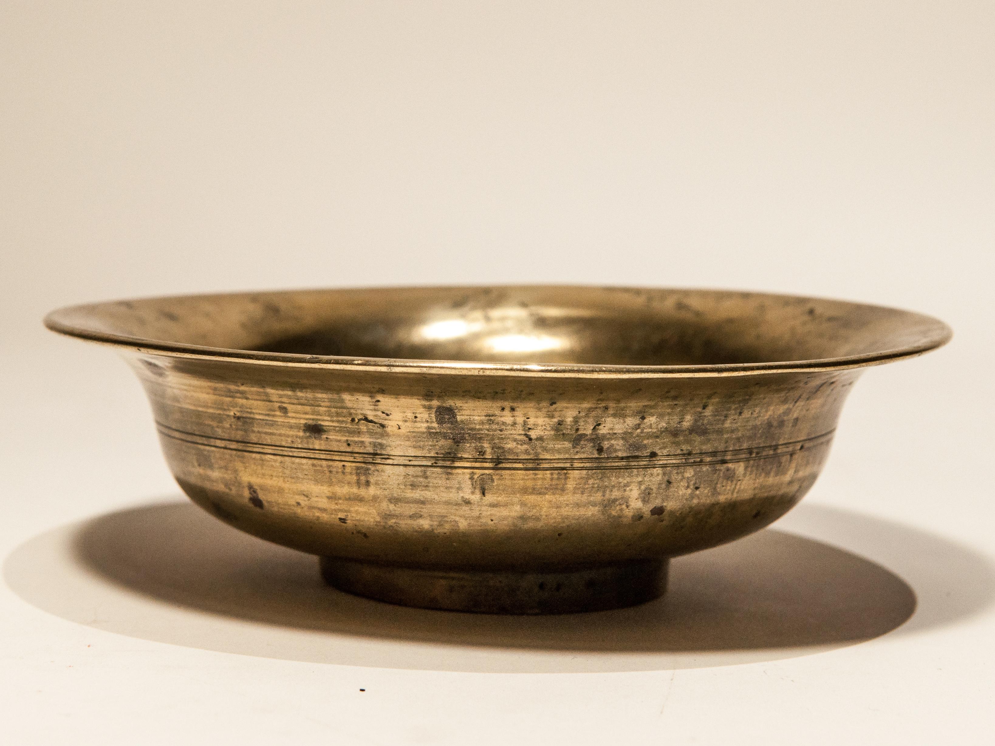 Vintage Tibetan Tsampa Bowl, Bronze, Tibet, Early to Mid-20th Century 2