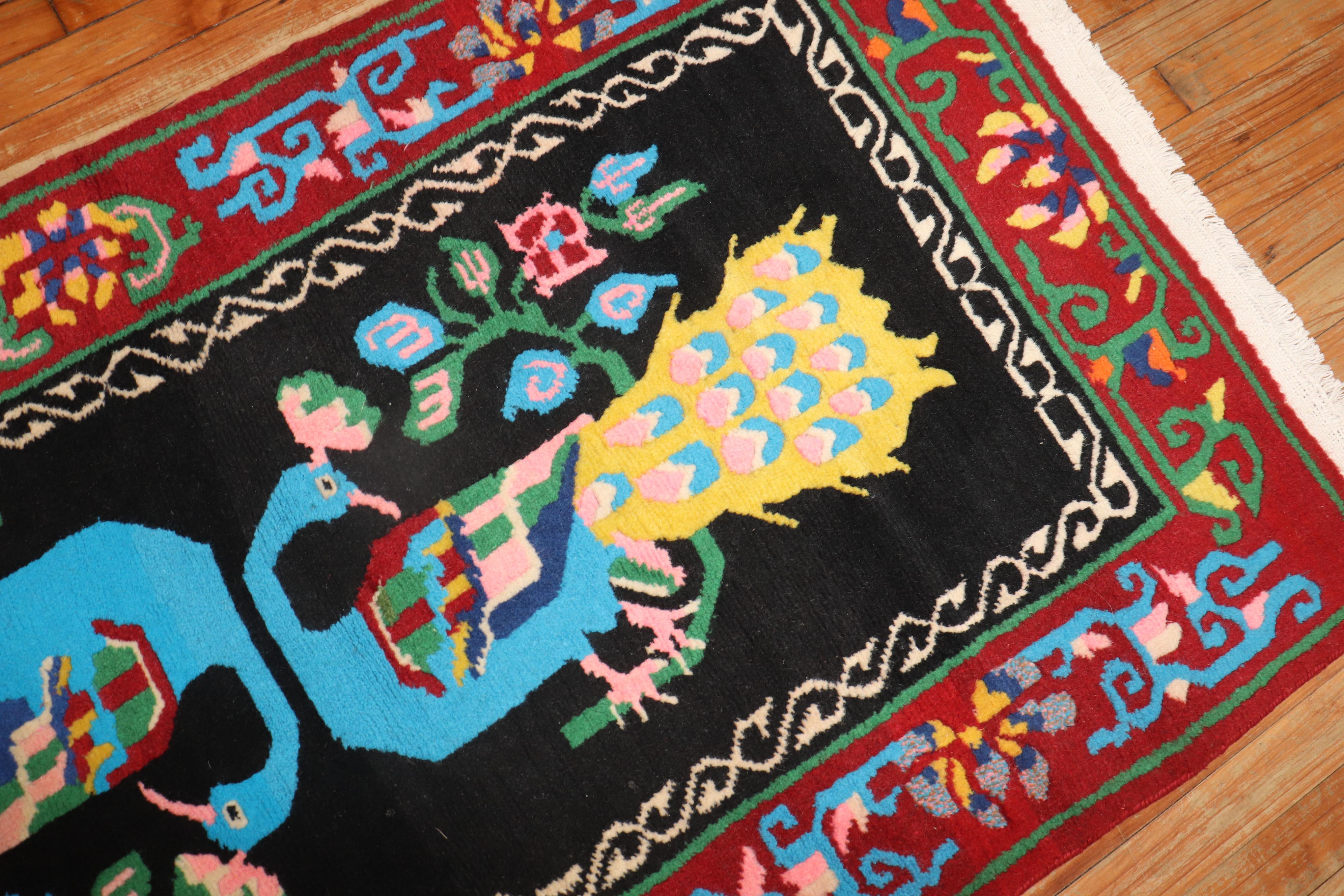 Vintage Tibetan Vase Rug In Good Condition For Sale In New York, NY