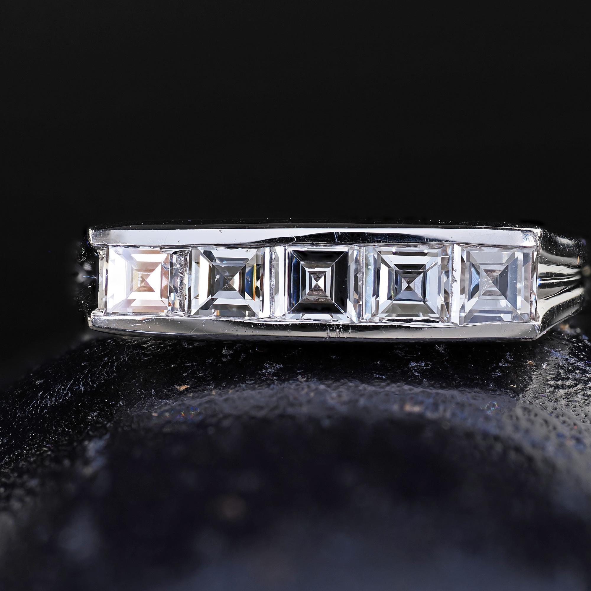 Vintage Tiffany & Co 14K Golding & Co Platinum Diamond Cut Band Ring Pour femmes en vente