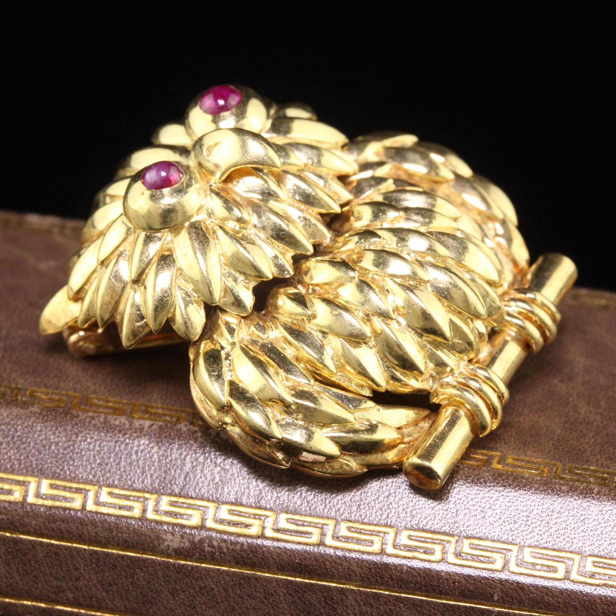 Vintage Tiffany and Co 18K Yellow Gold Ruby Owl Brooch Pin In Good Condition For Sale In Great Neck, NY