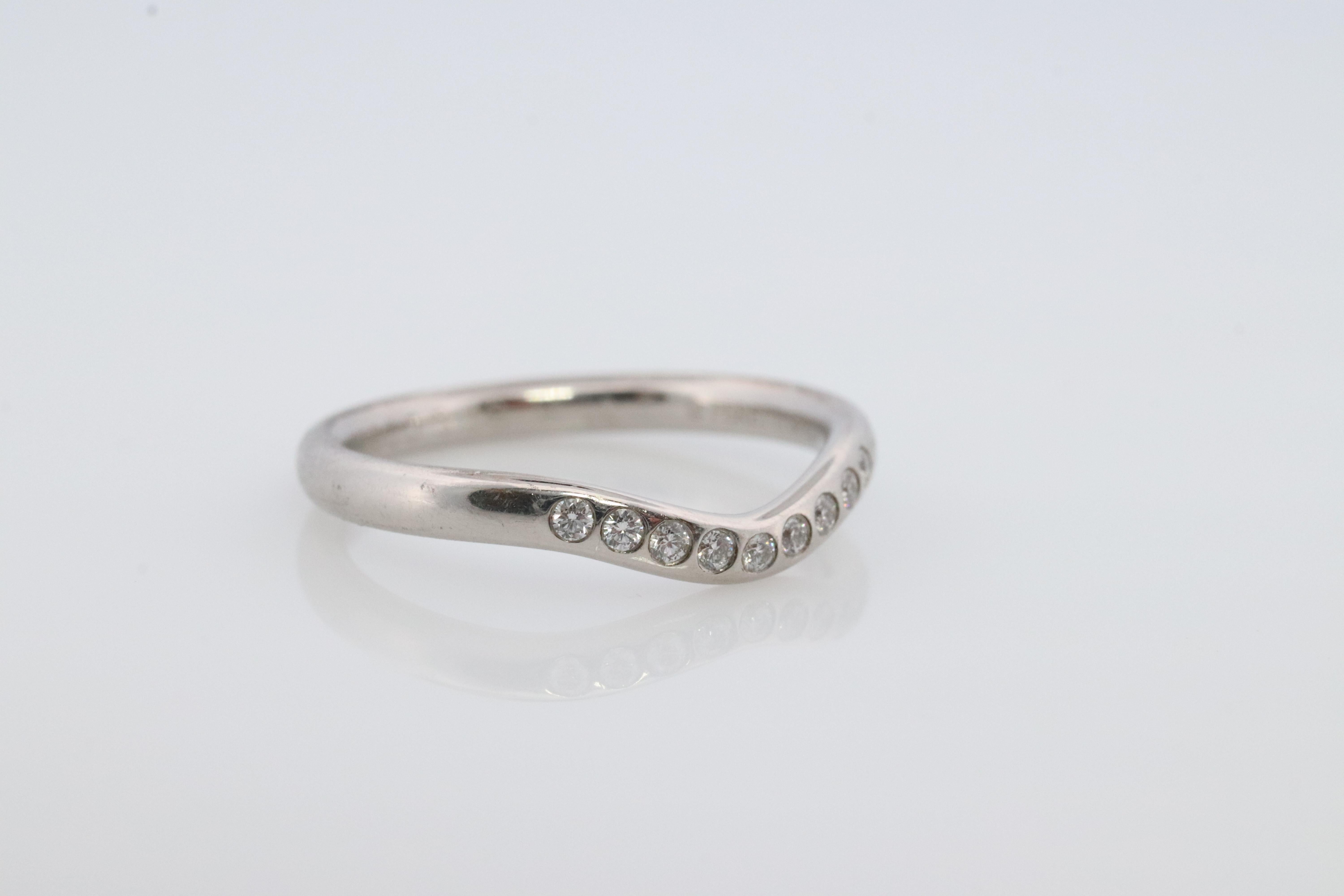 Vintage Tiffany and Co. Diamond Eternity Platinum Ring. Tiffany Curve PT950 band For Sale 2