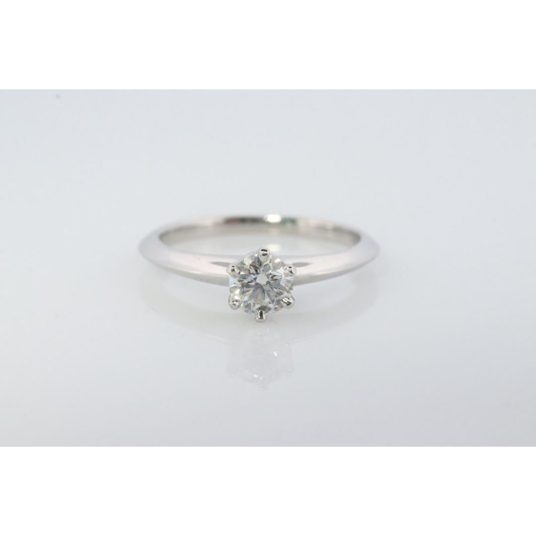Vintage Tiffany and Co. Diamond Ring. Authentic Tiffany Platinum Diamond For Sale 2
