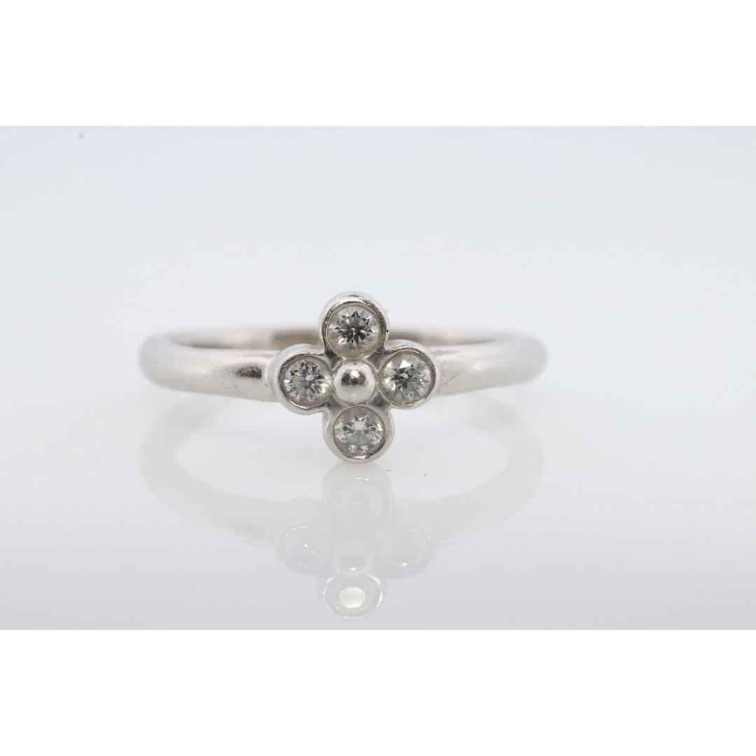 Round Cut Vintage Tiffany and Co. Diamond Ring. Authentic Tiffany Platinum Diamond Wave For Sale