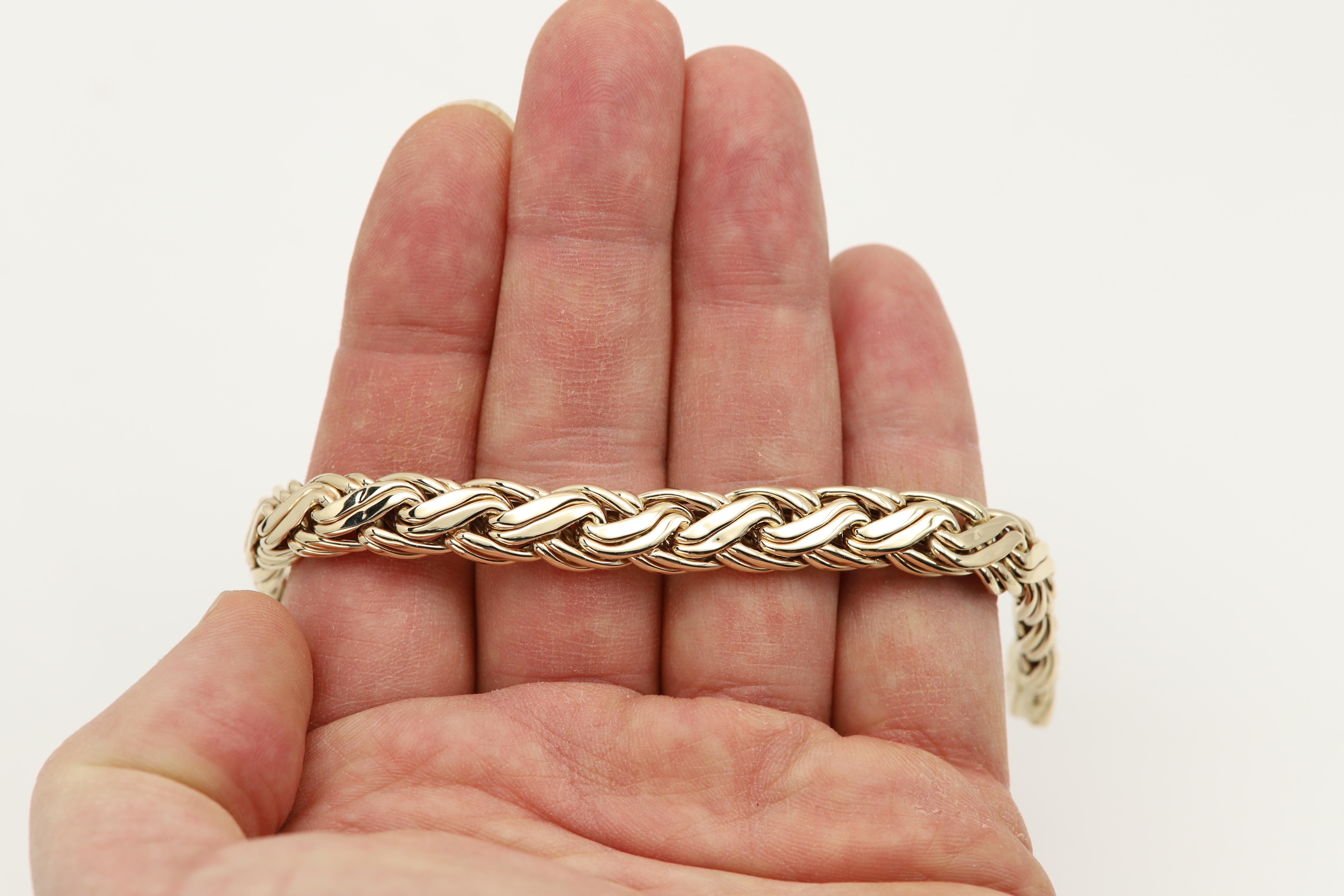 Tiffany and Co. Bracelet vintage tissé en or jaune 14 carats Excellent état - En vente à Brooklyn, NY