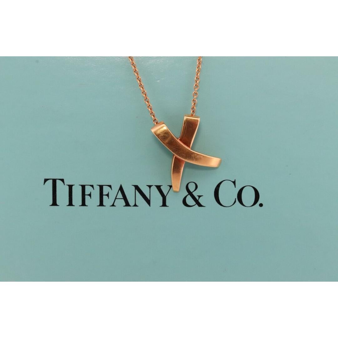 Donna Tiffany & Co. d'epoca. Collana. Ciondolo e collana T&T X Crossover in oro 18k in vendita