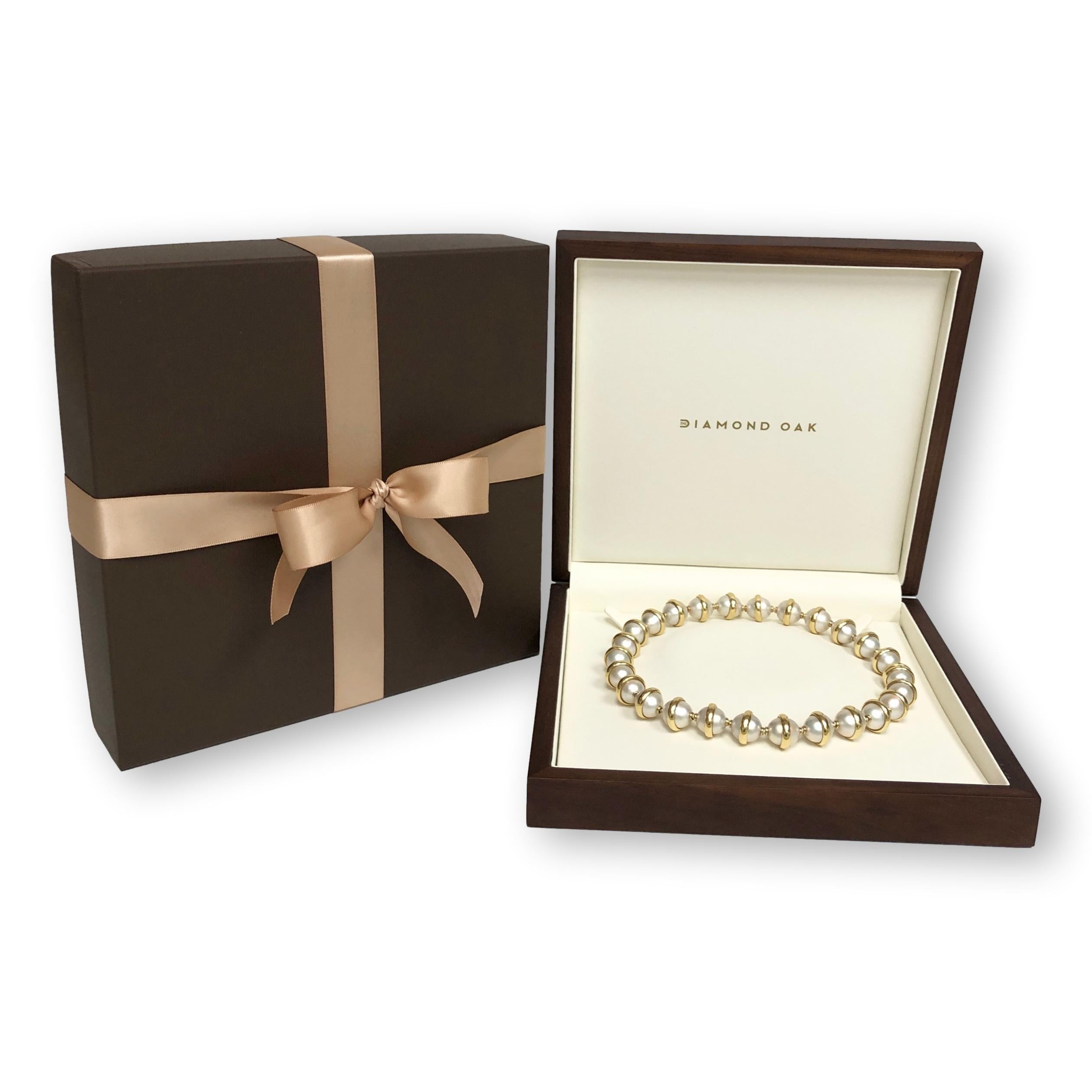 Retro Vintage Tiffany and Co. Paloma Picasso 18K Gold Pearl Necklace, Circa 1981 For Sale
