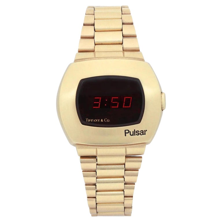 Men Pulsar Watch - 11 For Sale on 1stDibs