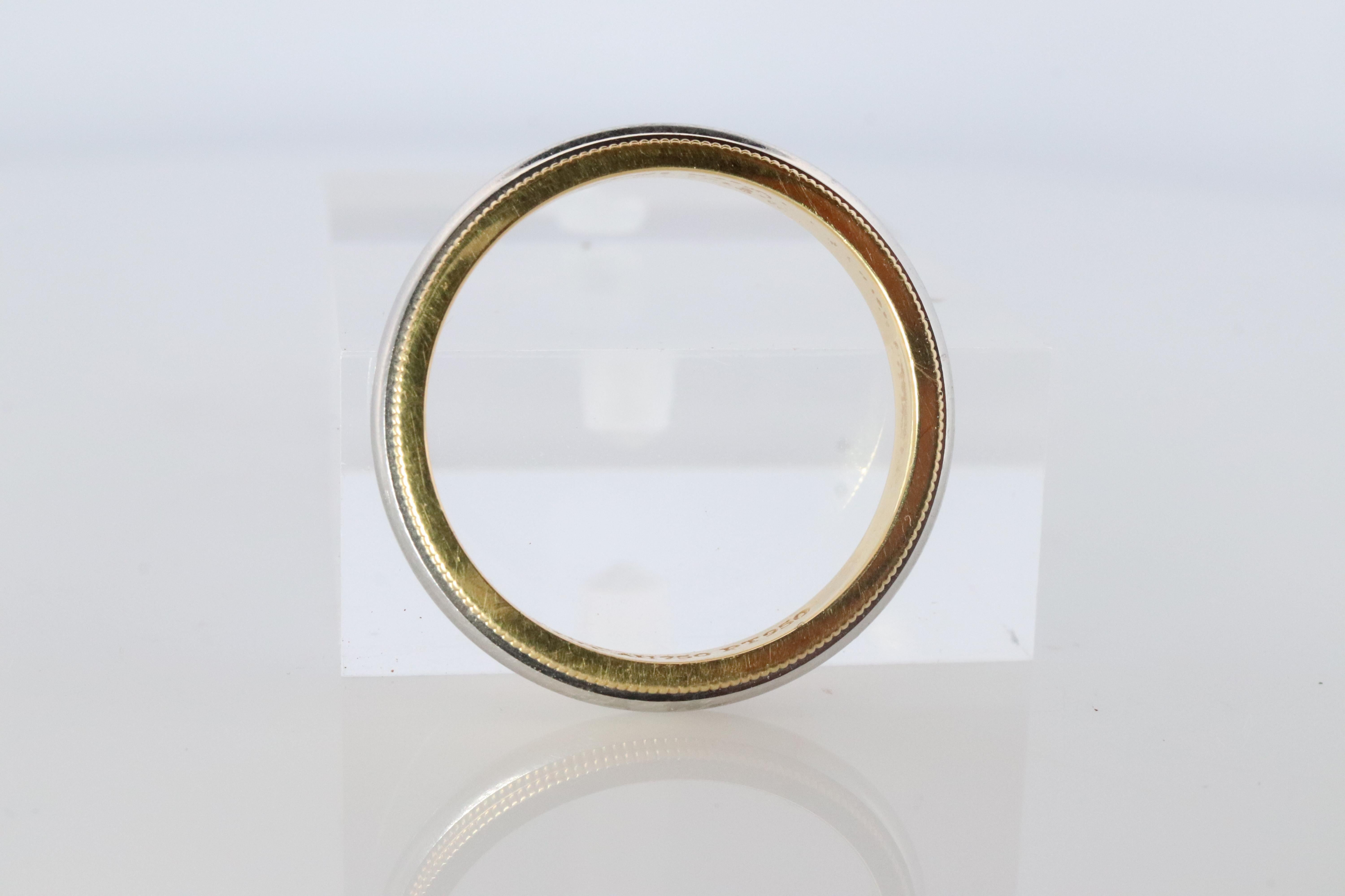 Anillo vintage de Tiffany & Co. Pulsera T&CO auténtica para caballero PT950 Milgrain de 18 quilates en venta 1