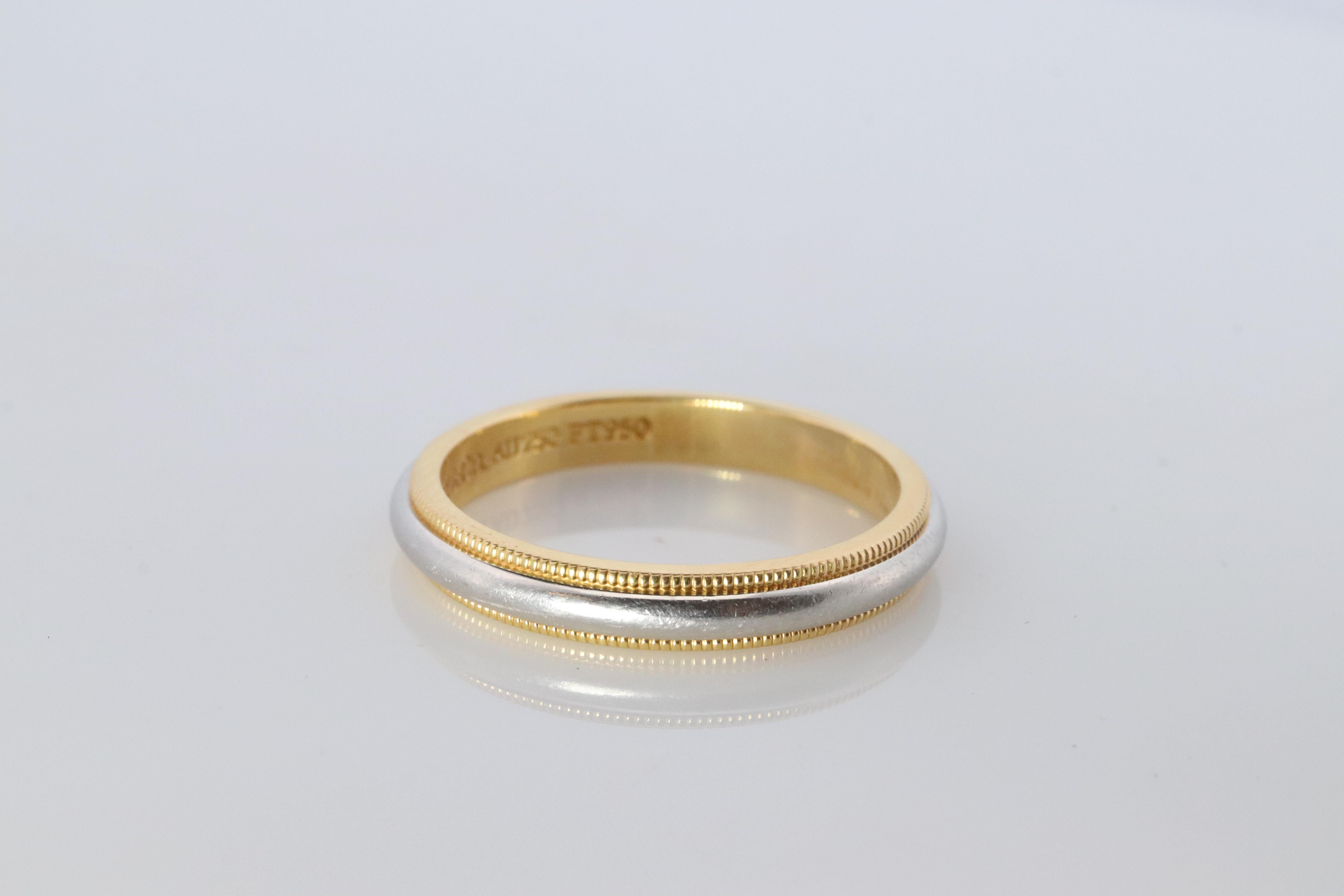 Anillo vintage de Tiffany & Co. Pulsera T&CO auténtica para caballero PT950 Milgrain de 18 quilates en venta 2
