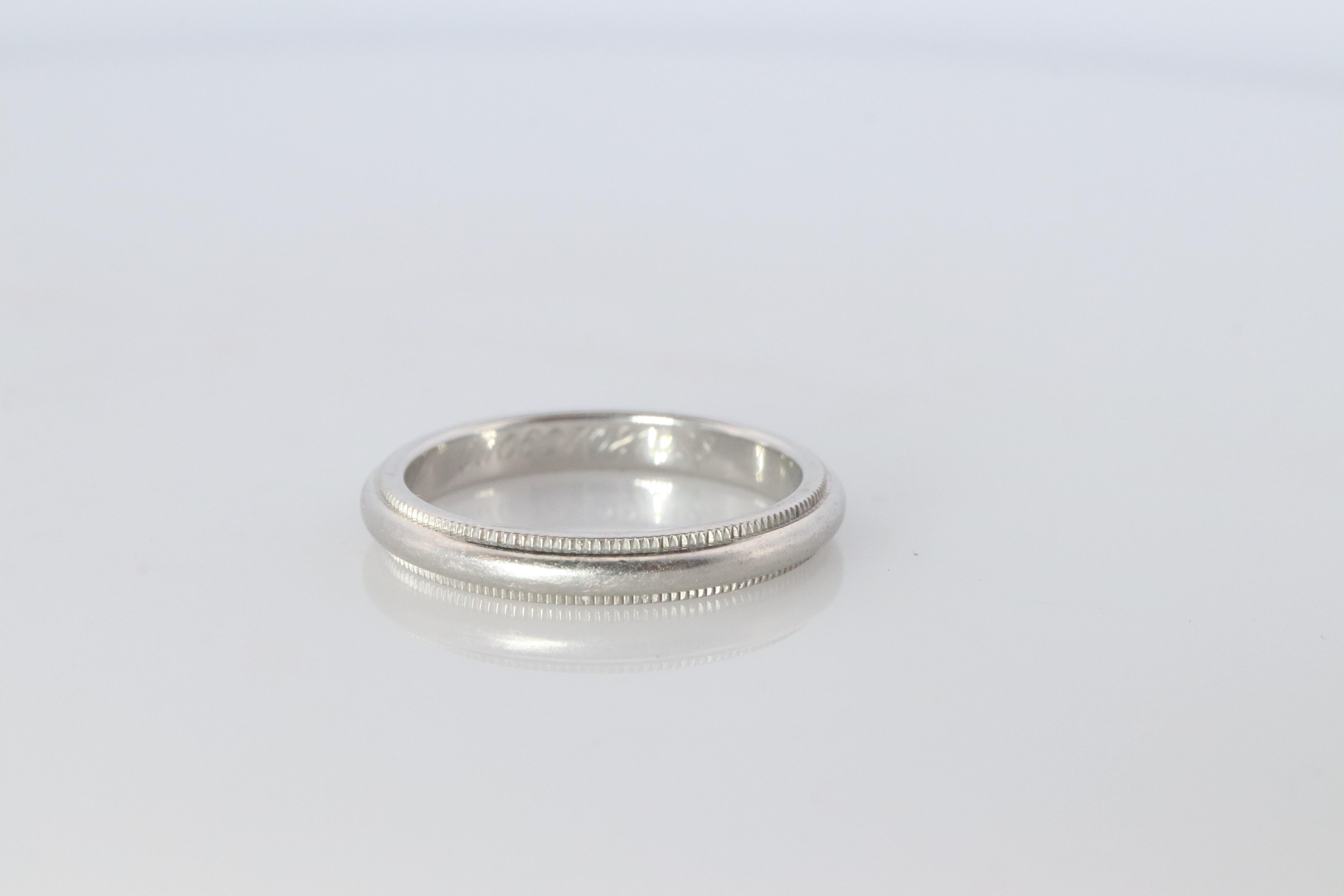 Alter Tiffany & Co. Ring. Echtes Platinband. T&CO Maserung 3mm im Angebot 2
