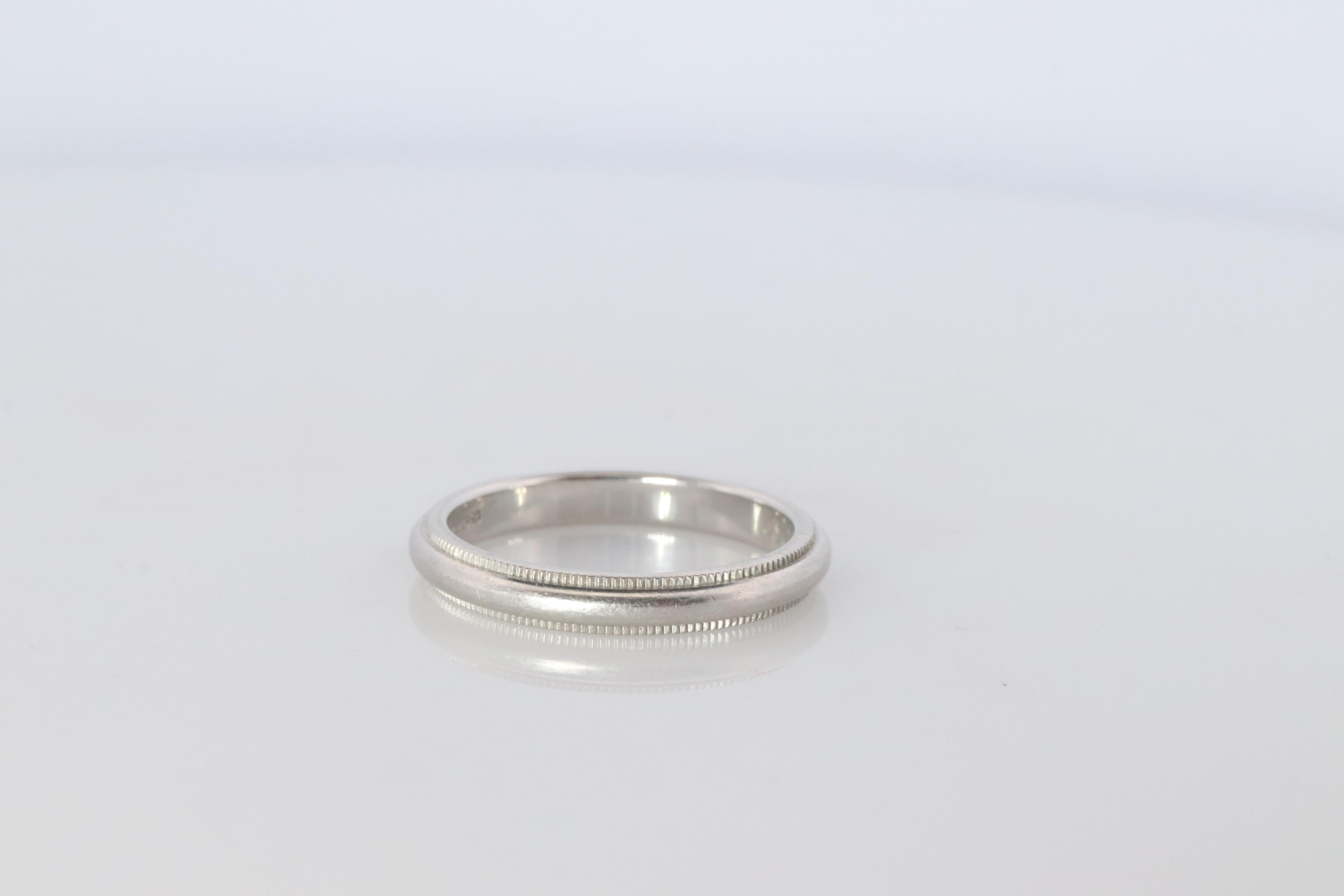 Alter Tiffany & Co. Ring. Echtes Platinband. T&CO Maserung 3mm im Angebot 3