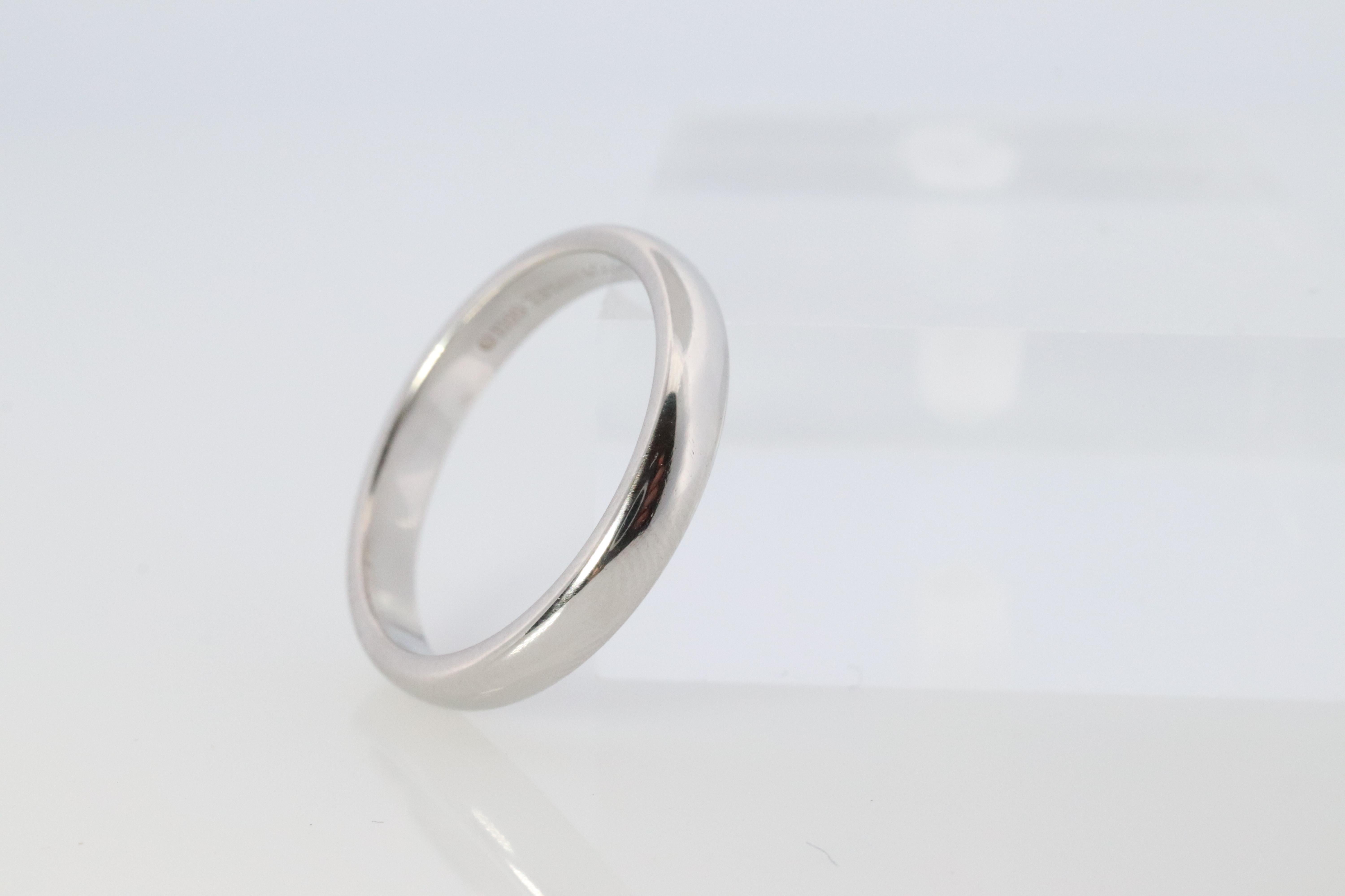 Rare Tiffany and Co. Platinum Pt950

Lucida Collection Wedding Band


Details:

Size 6
3mm wide
5grams total.