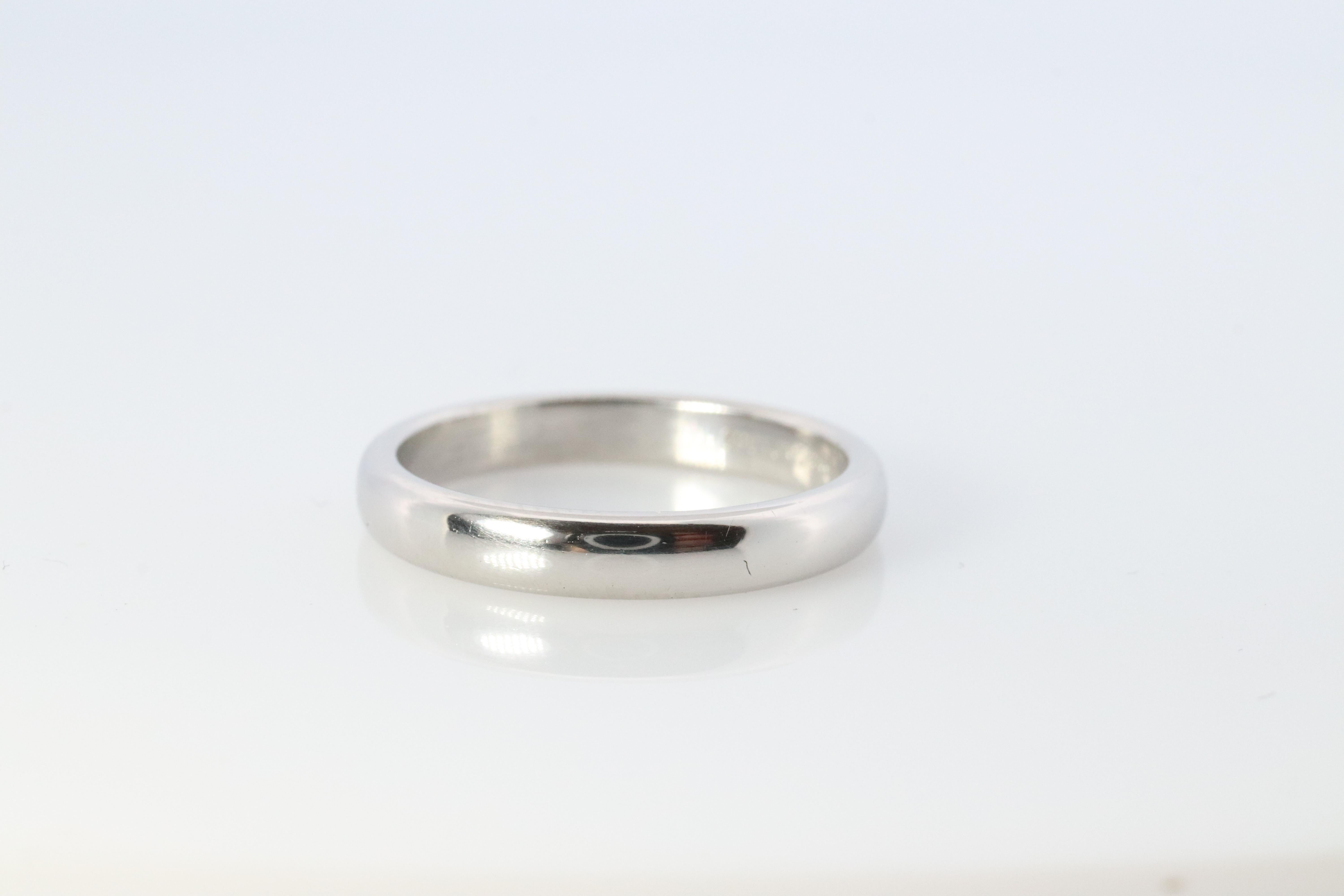 Vintage Tiffany and Co Ring. Authentic Platinum Wedding Band. T&CO 3mm Lucida 3