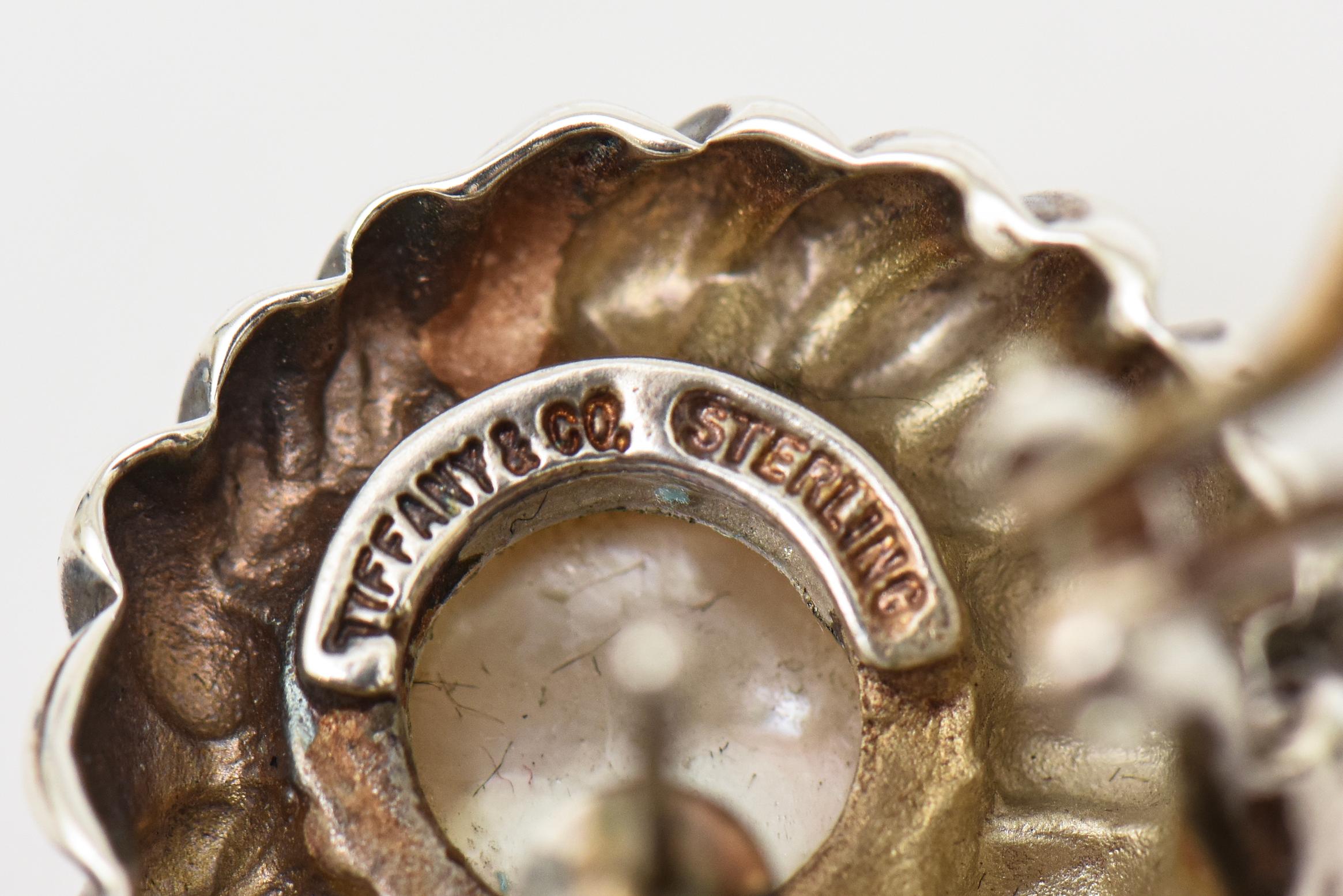 Vintage Tiffany und Co. Ohrringe aus Sterlingsilber und Mabe-Perlen mit Hebelverschluss im Angebot 3