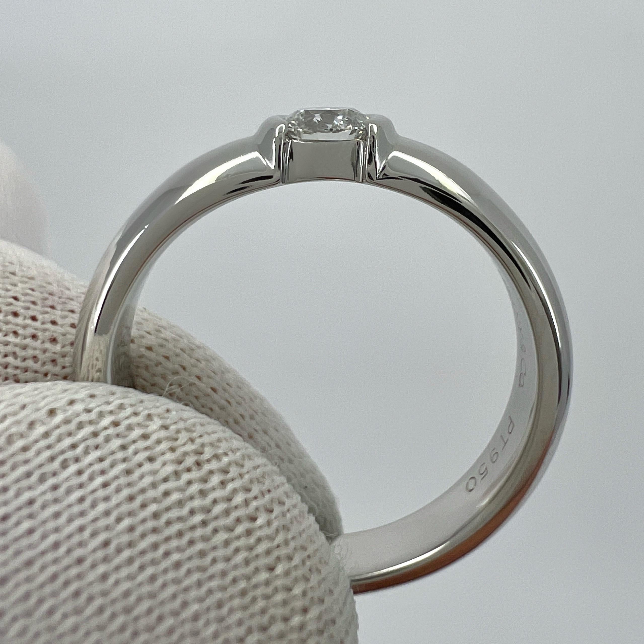 Anello solitario in platino Tiffany & Co. 0,24 carati taglio rotondo con diamante 950 in vendita 1