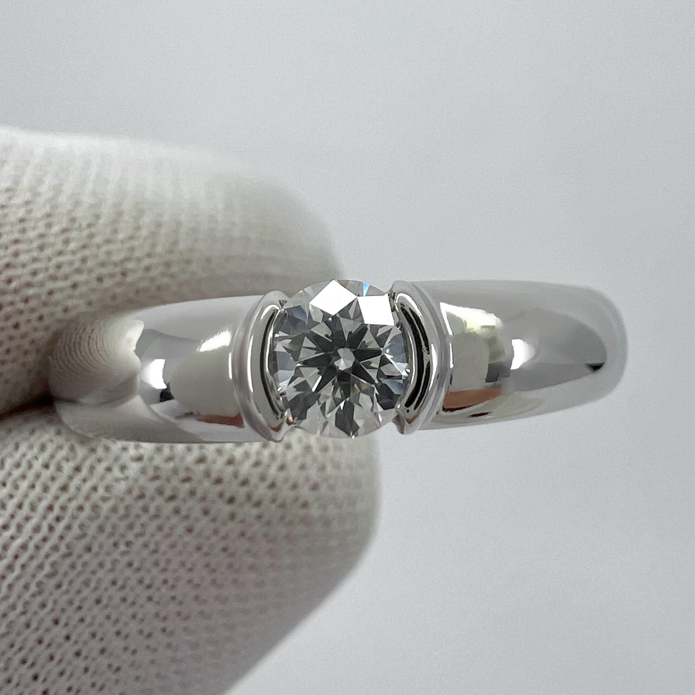 Anello solitario in platino Tiffany & Co. 0,24 carati taglio rotondo con diamante 950 in vendita 2