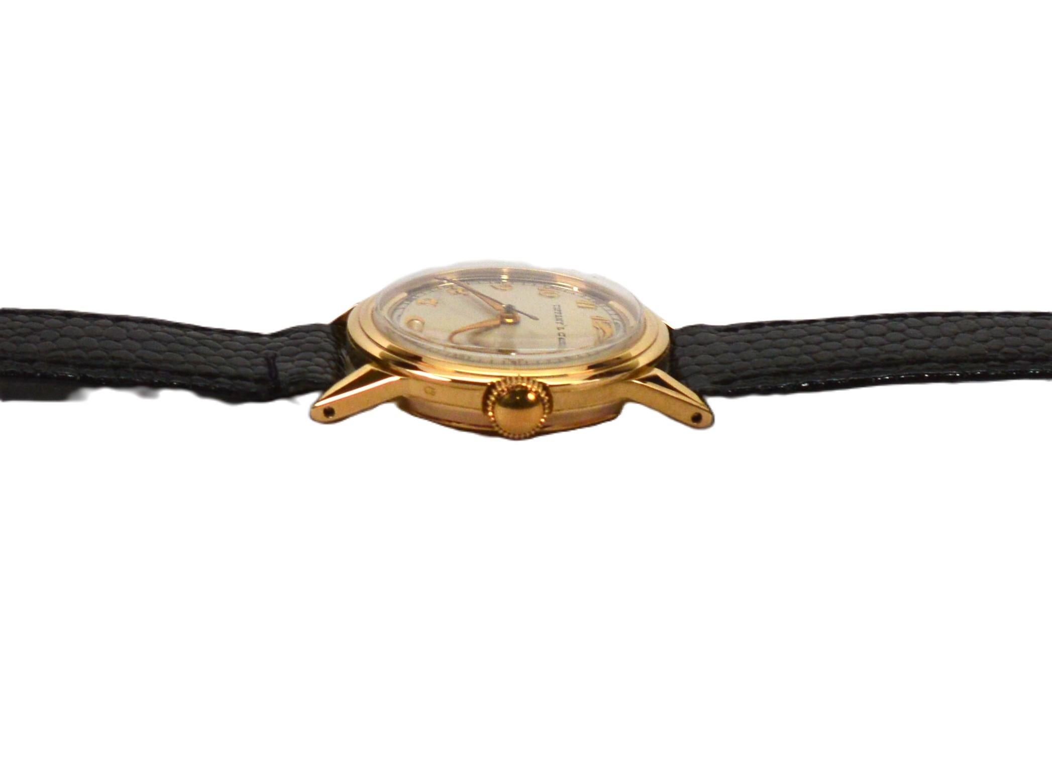 Vintage Tiffany & Co. 14 Karat Gold Armbanduhr mit Schachtel, Vintage im Angebot 3