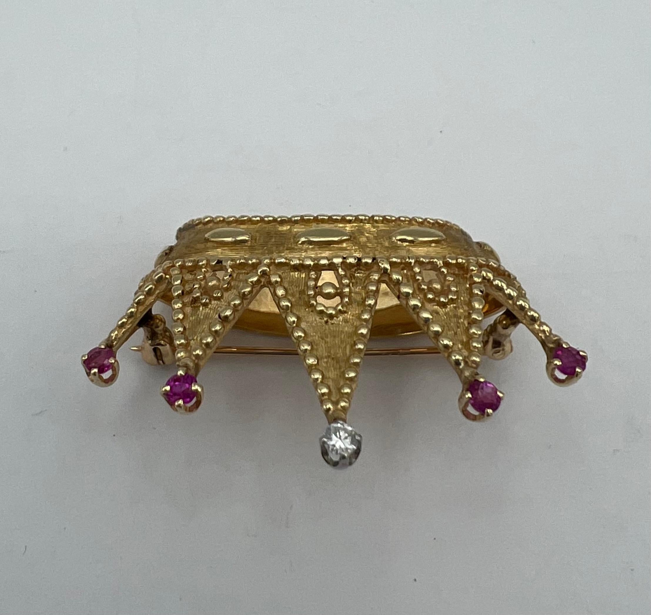 Vintage Tiffany & Co. 14k Gold, Diamond & Ruby Crown Brooch In Excellent Condition For Sale In Beverly Hills, CA
