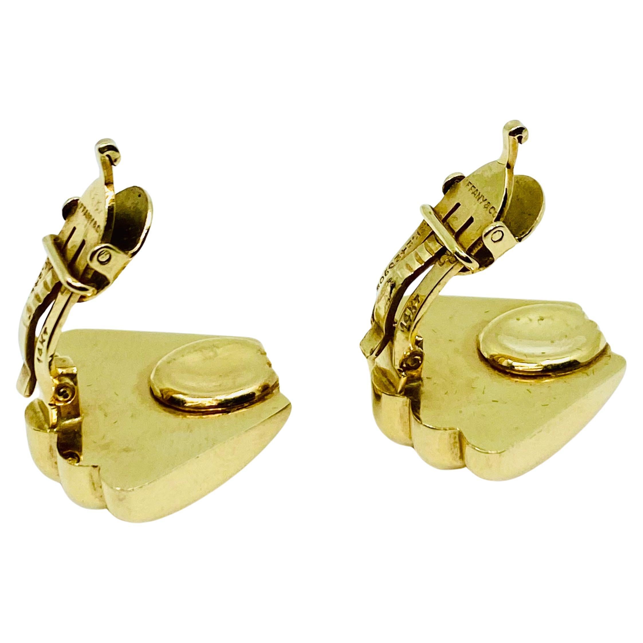 Vintage Tiffany & Co. 14k Gold Shell Earrings In Good Condition In Beverly Hills, CA