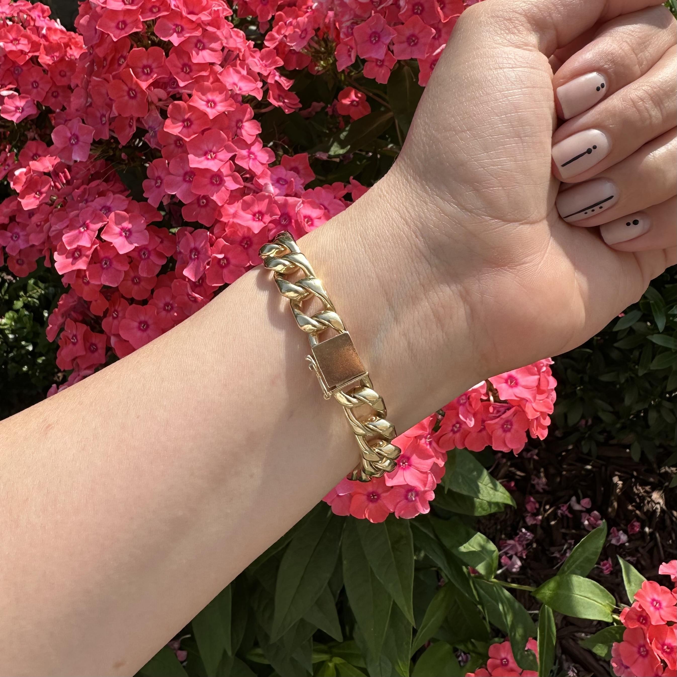 De las mujeres Pulsera vintage Tiffany & Co. de oro amarillo de 14 quilates y 10,5 mm de ancho con eslabón de freno en venta