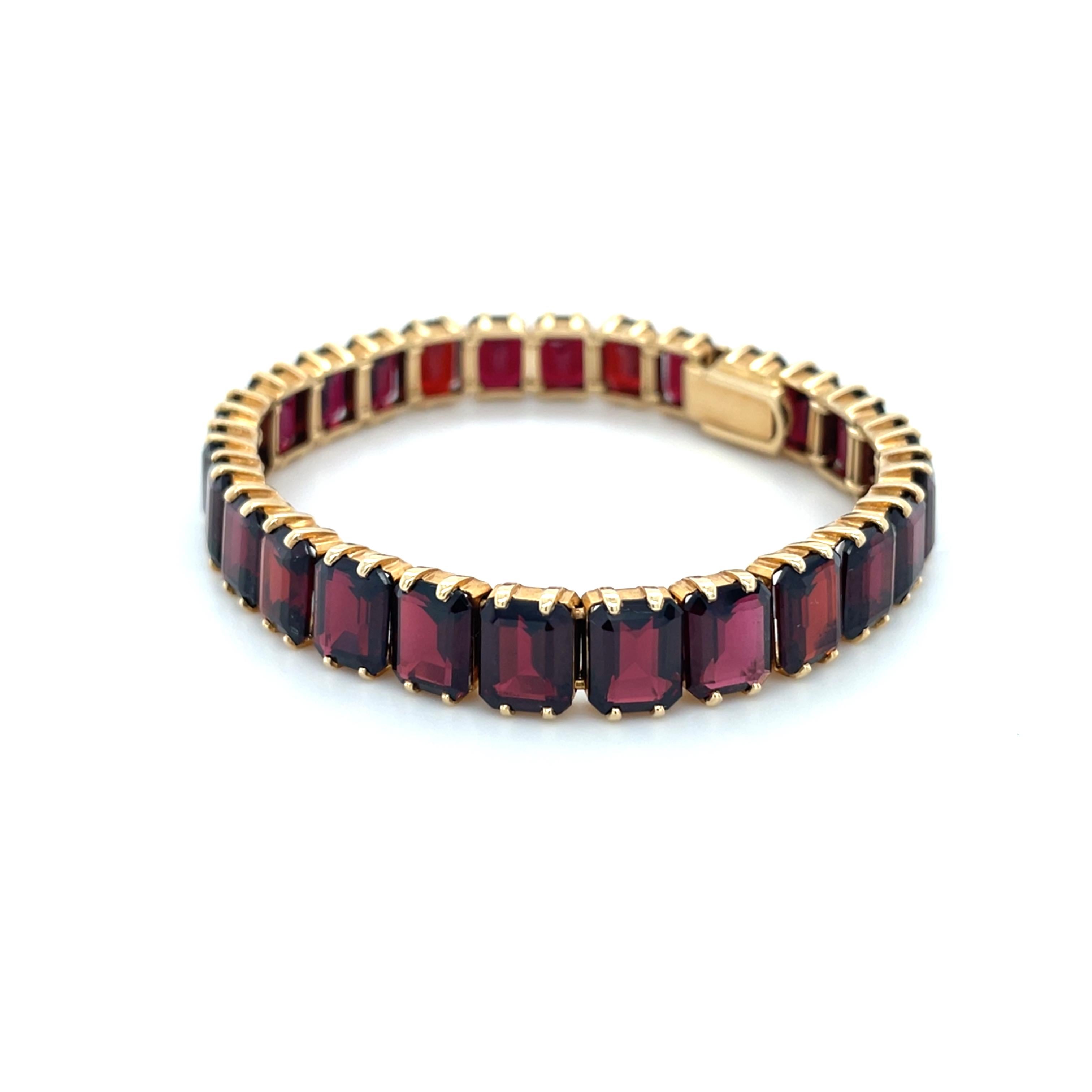 Emerald Cut Vintage Tiffany & Co., 14K Yellow Gold and Garnet Bracelet For Sale