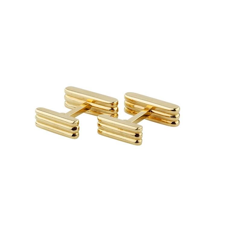Beautiful Vintage Cufflinks by Tiffany & Co.
Dimensions of Bar = 20 mm long x 7 mm wide
Total Mass = 15.2 grams