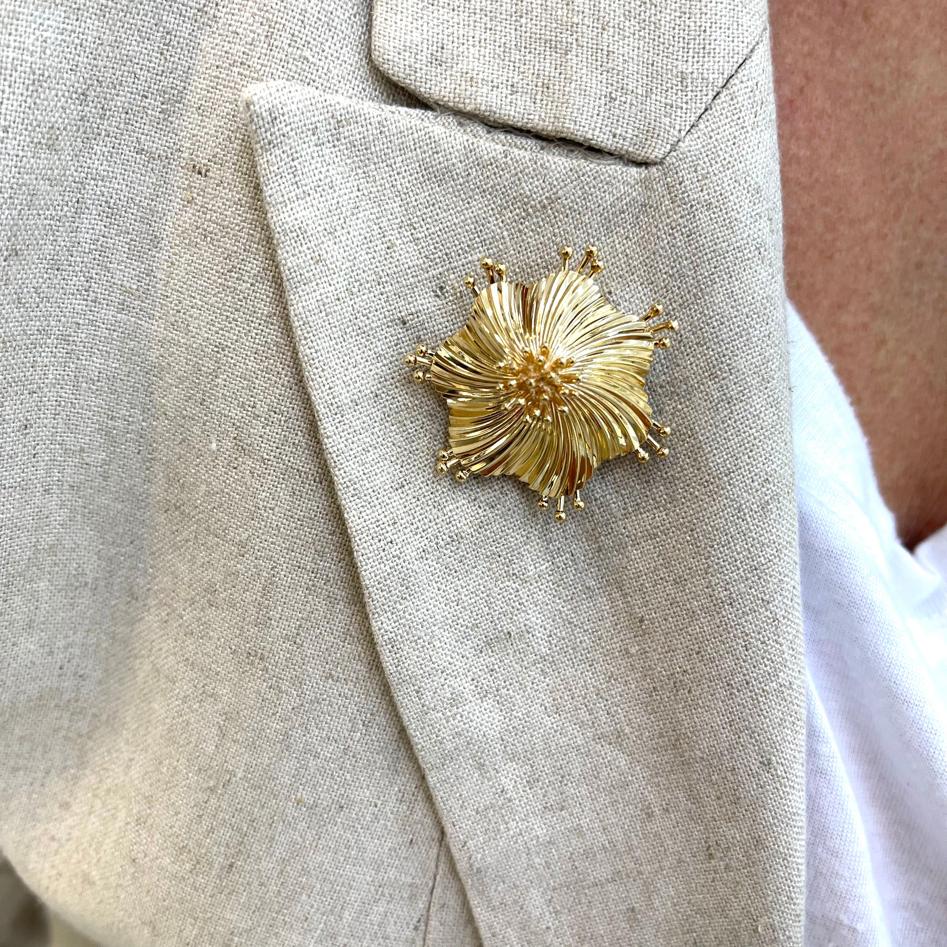 Vintage Tiffany & Co. 14K Yellow Gold Fireworks Brooch Pin For Sale 2