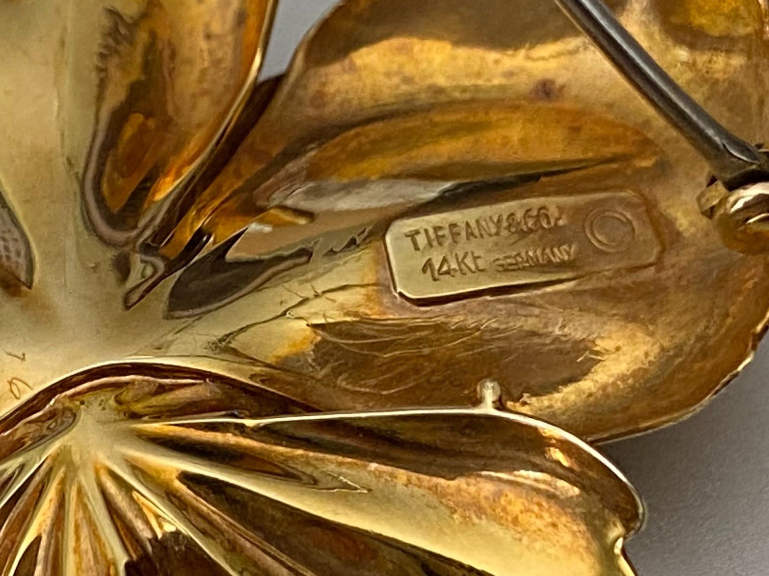 Tiffany & Co. 14k Yellow Gold Orchid Flower Pin Brooch Vintage Circa 1960s In Good Condition In North Attleboro, MA
