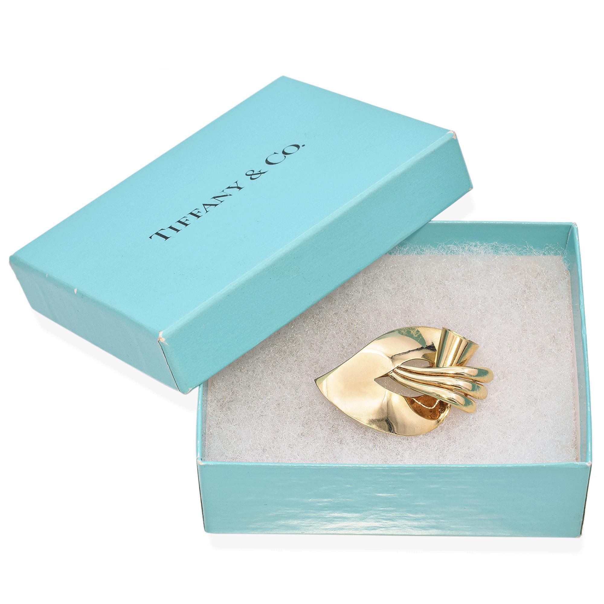 Vintage Tiffany & Co. 14k Yellow Gold Retro Statement Pin Brooch In Good Condition For Sale In New York, NY
