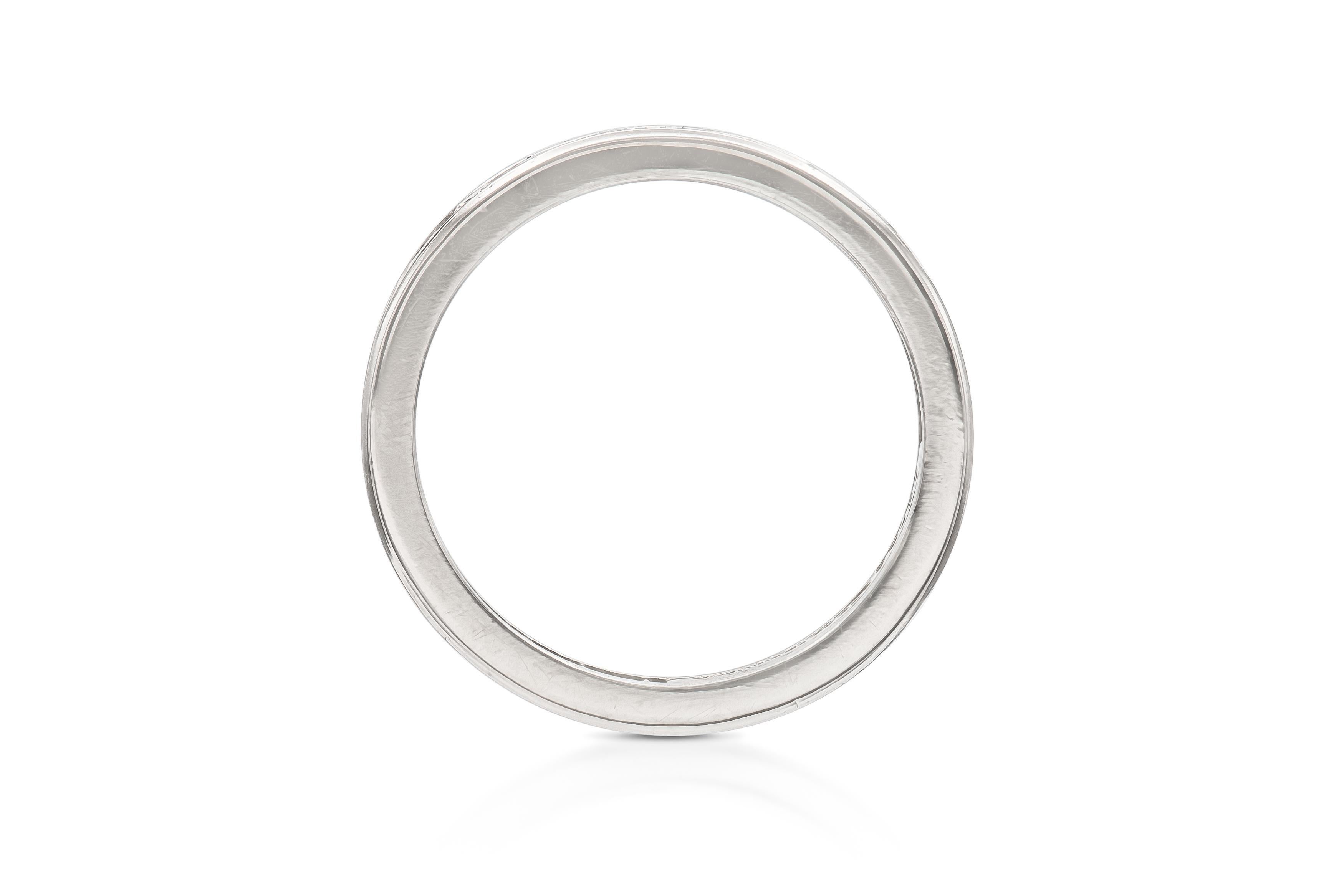 Vintage Tiffany & Co. 1.50 Karat Rundschliff Diamant Eternity Band im Zustand „Gut“ im Angebot in New York, NY