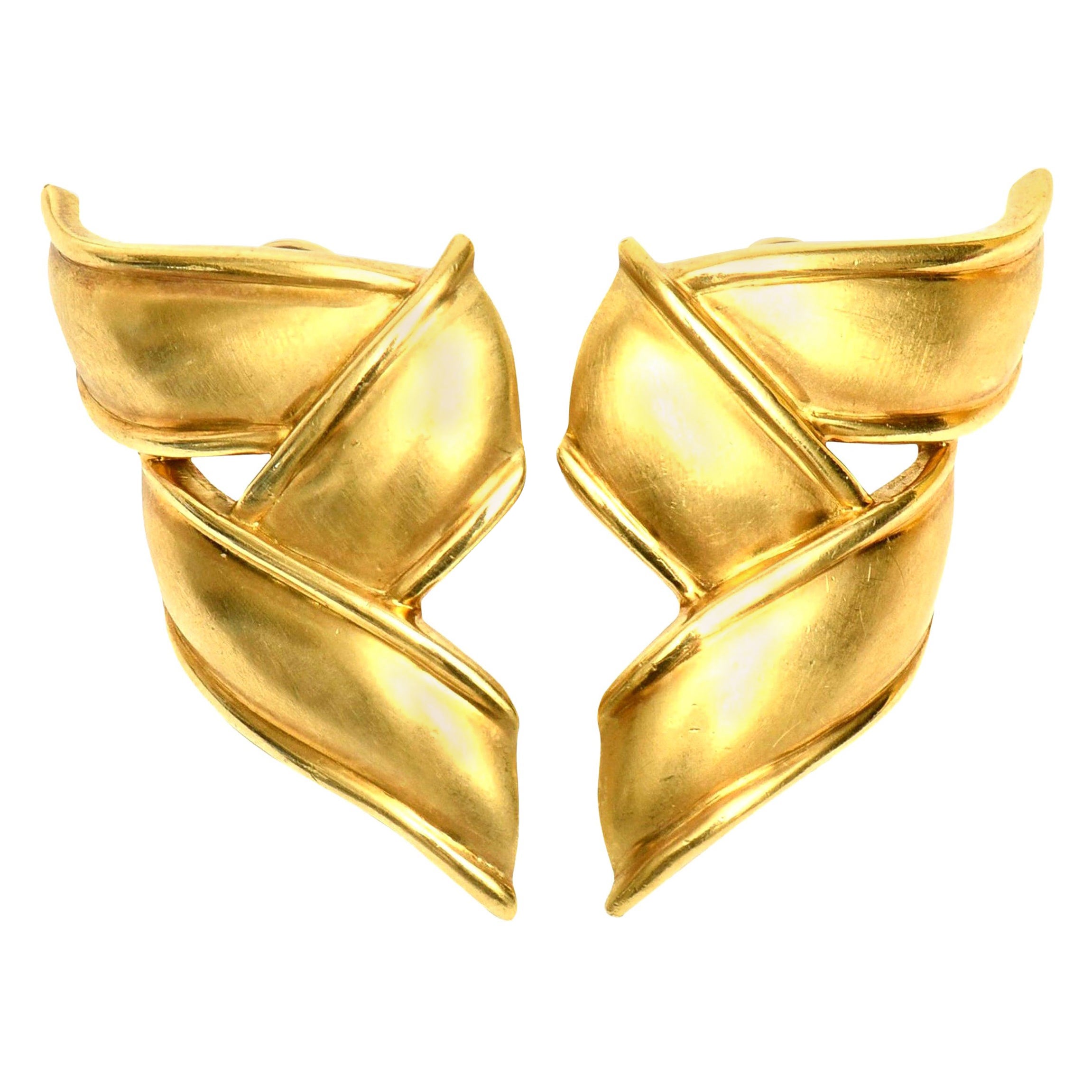 Pendientes vintage Tiffany & Co. de oro de 18 quilates perforados con cierre de palanca