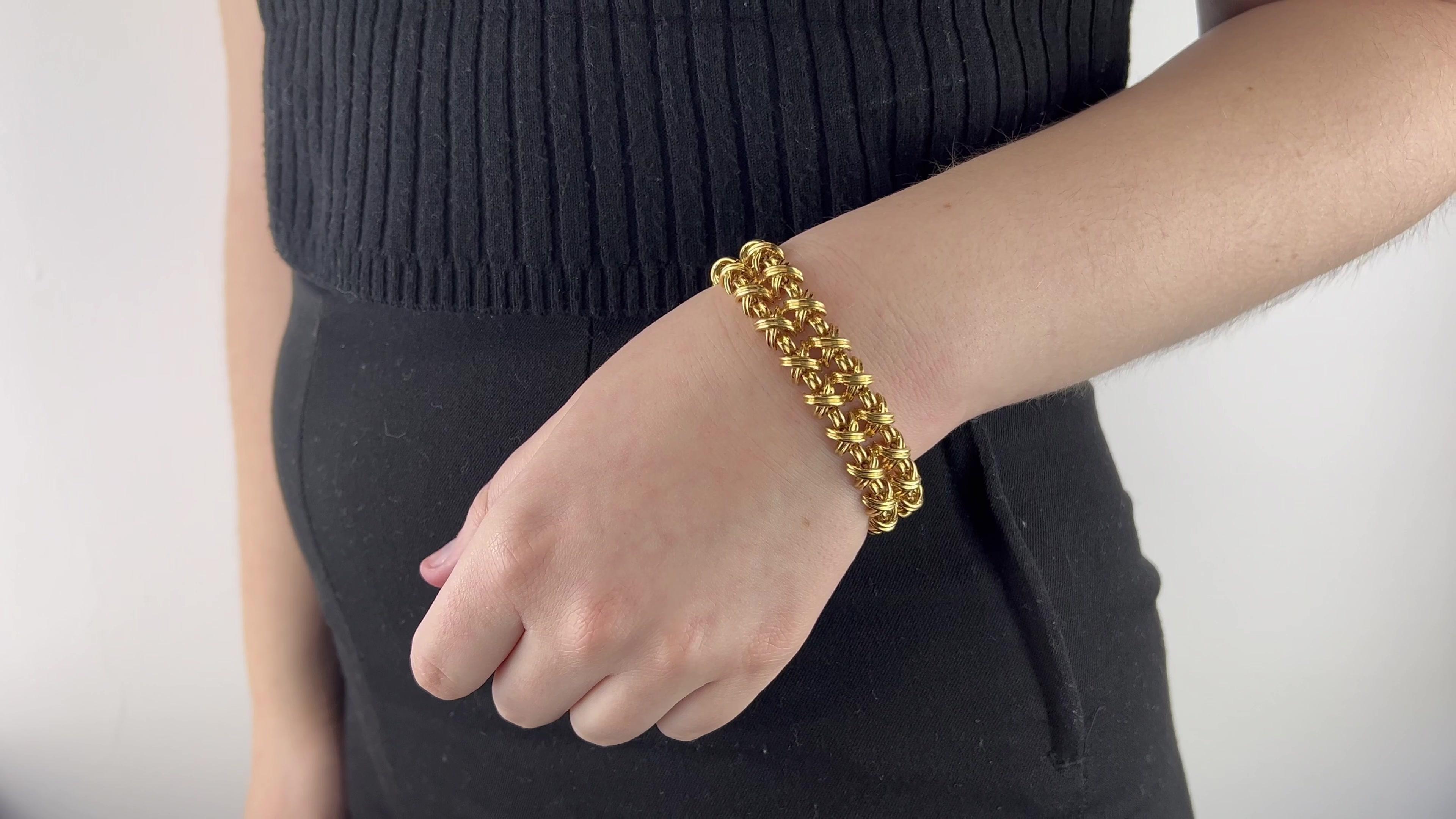 Vintage Tiffany & Co. 18 Karat Gold Signature X Double Bracelet In Excellent Condition In Beverly Hills, CA