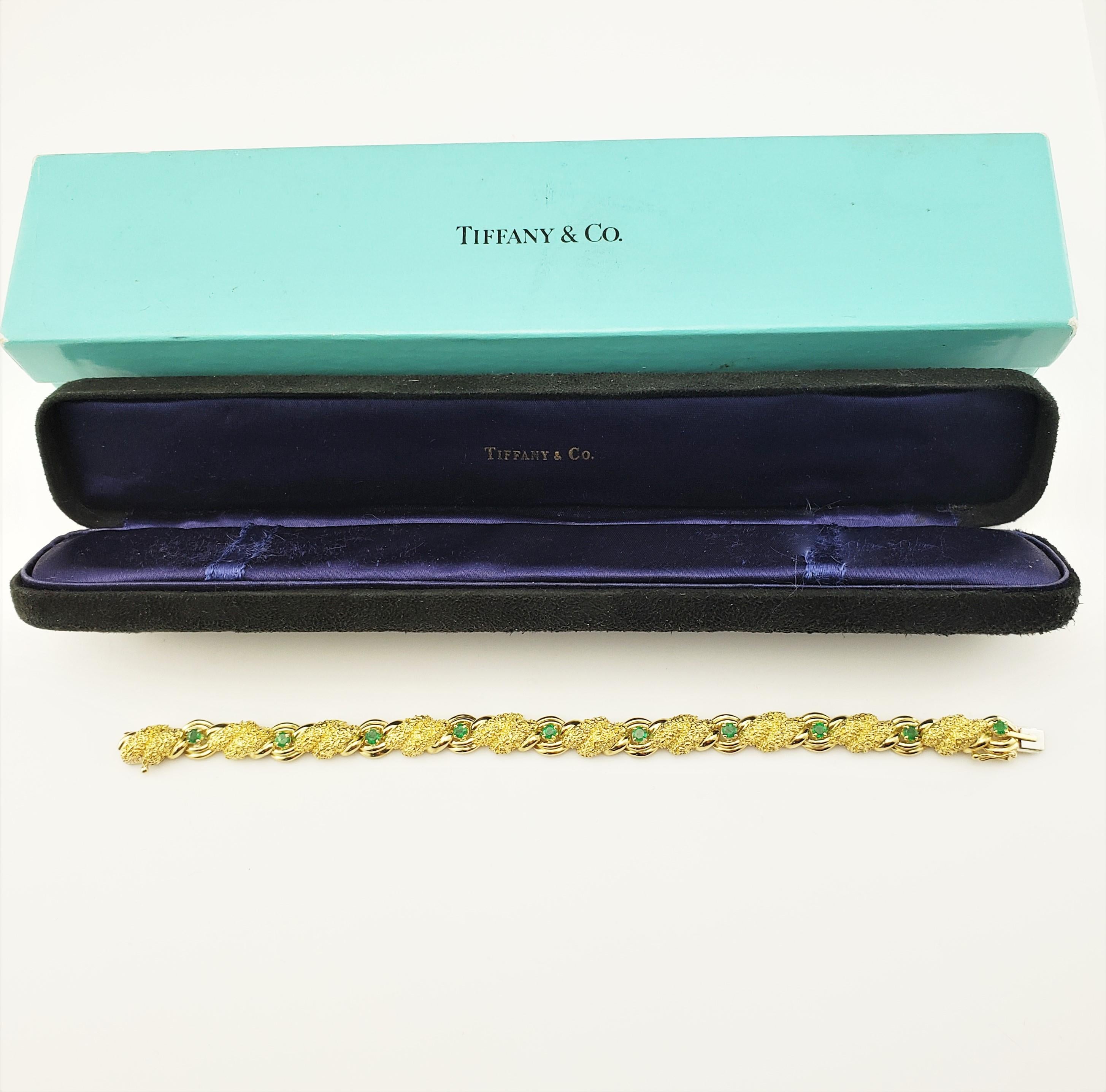 Women's or Men's Vintage Tiffany & Co. 18 Karat Yellow Gold and Emerald Bracelet