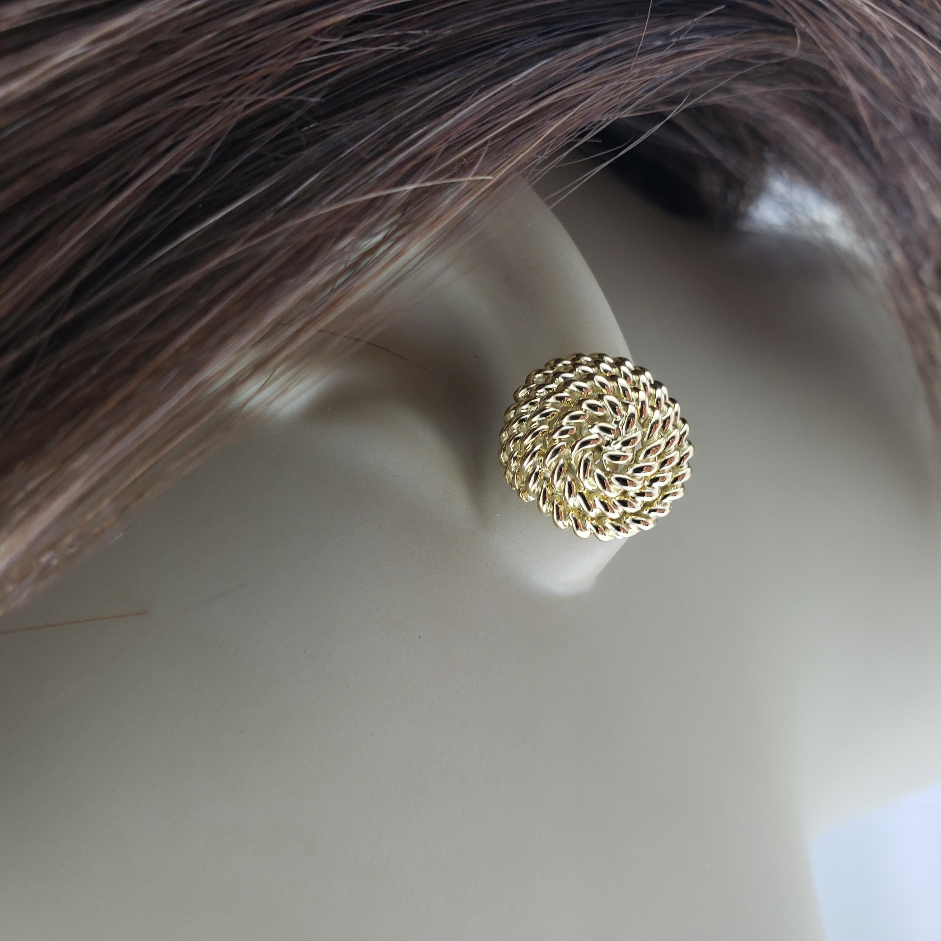 Tiffany & Co. Boucles d'oreilles vintage en or jaune 18 carats en forme de corde enroulée en vente 4