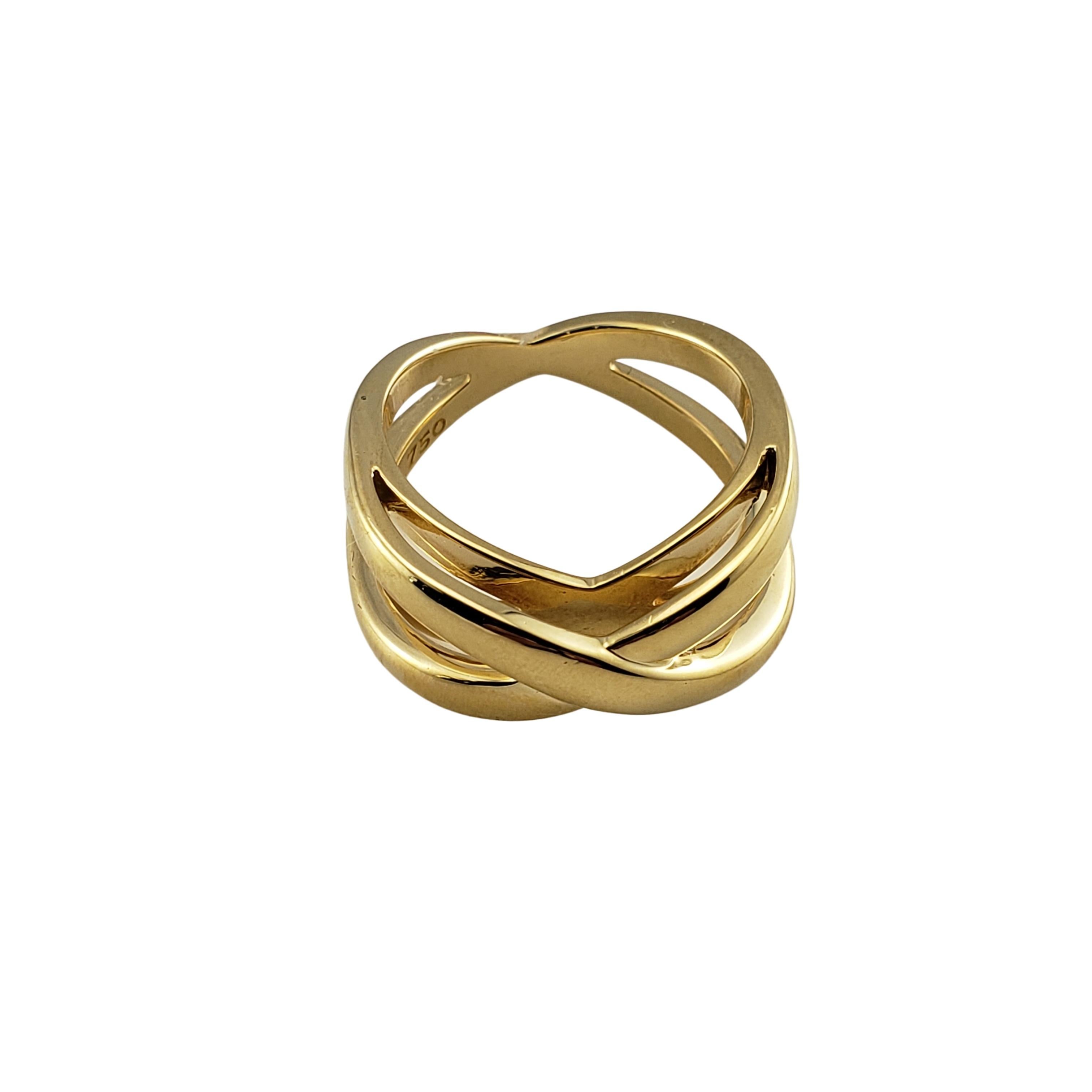 Vintage Tiffany and Co. 18 Karat Yellow Gold Crisscross Ring Size 6.75-

This elegant ring is crafted in beautifully detailed 18K yellow gold by Tiffany & Co. Width: 8 mm. Shank: 3 mm. Height: 6 mm.

Ring Size: 6.75

Weight: 6.1 dwt. / 9.5