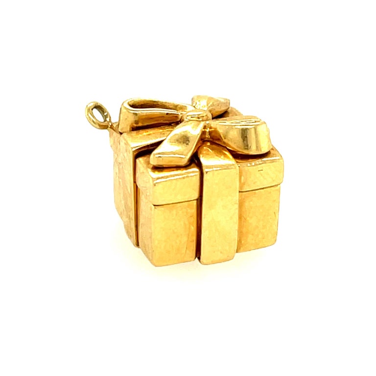 Vintage Tiffany and 18 Karat Yellow Gold Present Charm at
