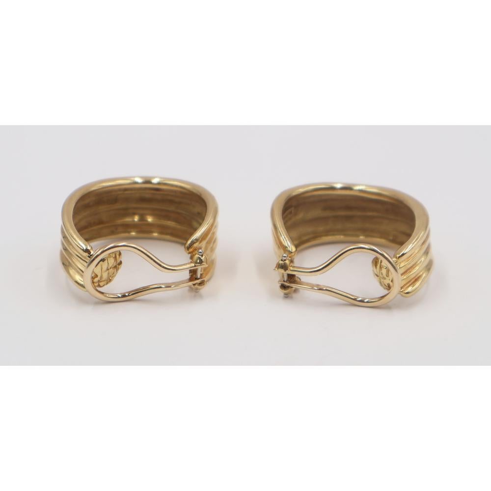 Vintage Tiffany Co 18 Karat Yellow Gold Wide Ribbed Hoop One Inch Long Earrings For Sale 6
