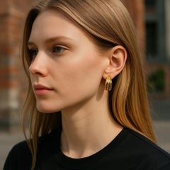 Vintage Tiffany Co 18 Karat Yellow Gold Wide Ribbed Hoop One Inch Long Earrings