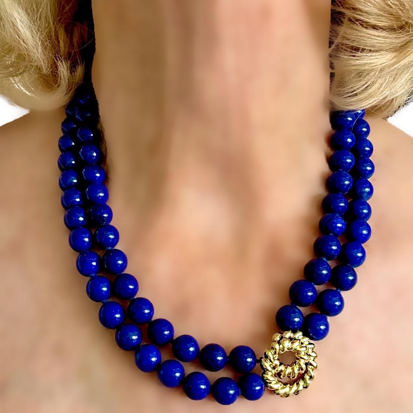 Vintage Tiffany & Co. oro 18 carati e doppio filo di lapislazzuli da 10 mm  Collana di perline in vendita 2