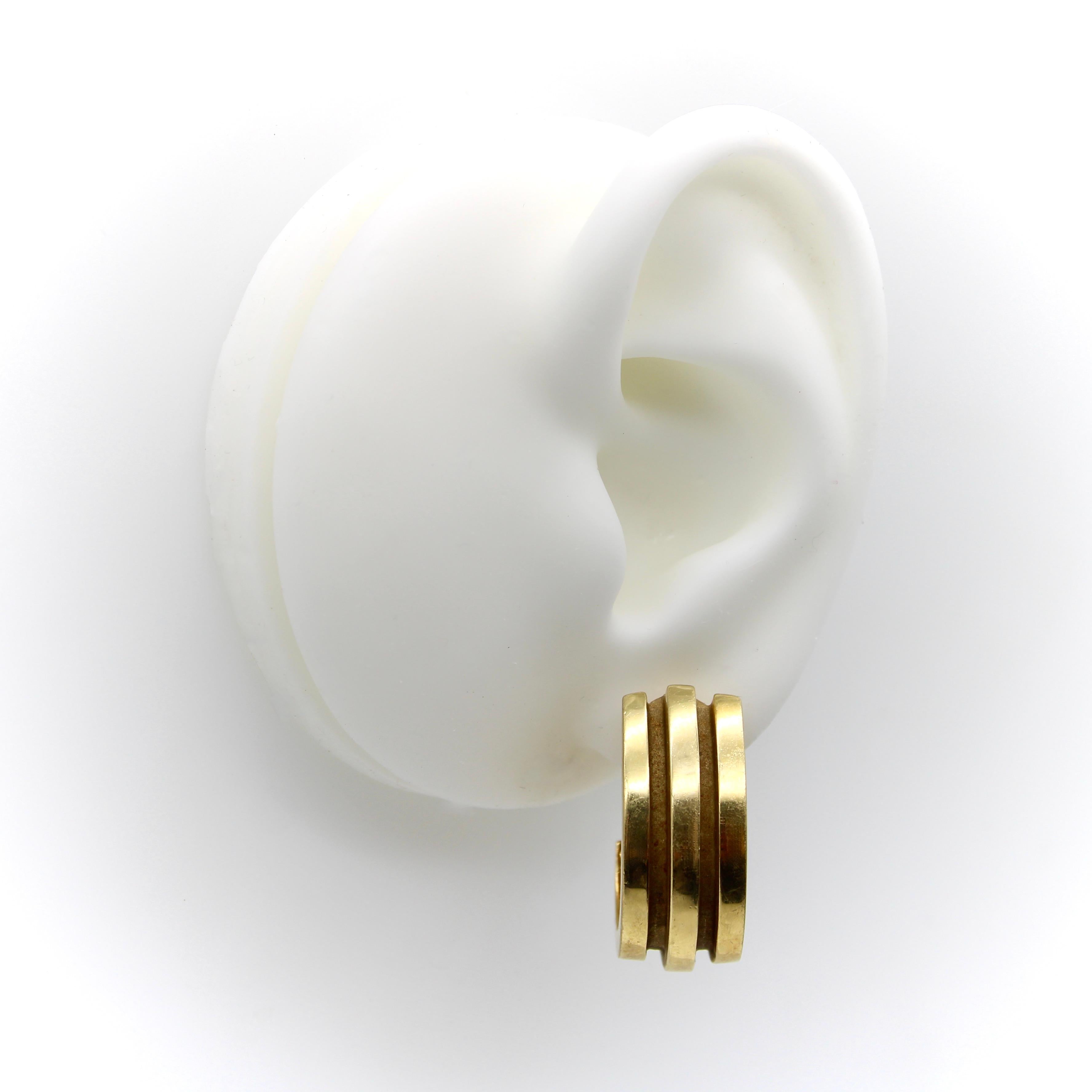 Vintage Tiffany & Co. 18K Gold Atlas Hoop Earrings For Sale 3