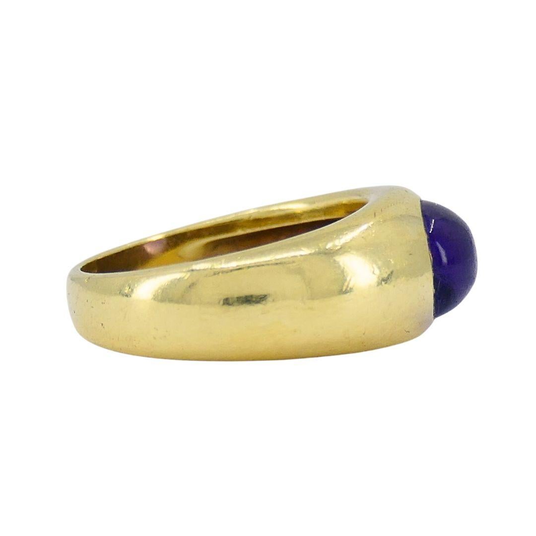 Vintage Tiffany & Co. Anello con ametista cabochon in oro 18k in vendita 1