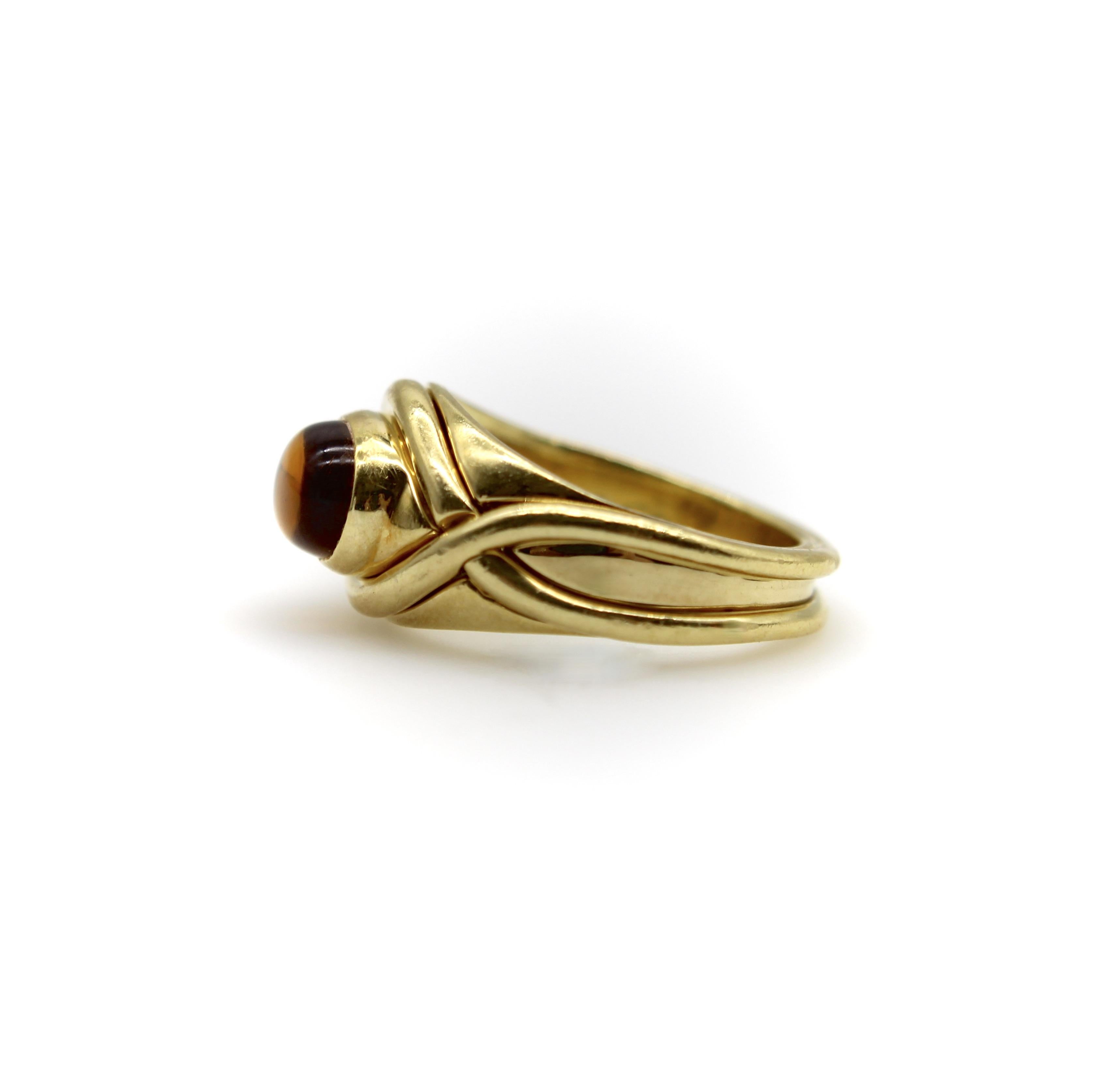Vintage Tiffany & Co. 18K Gold Crossover Citrine Cabochon Ring In Good Condition For Sale In Venice, CA