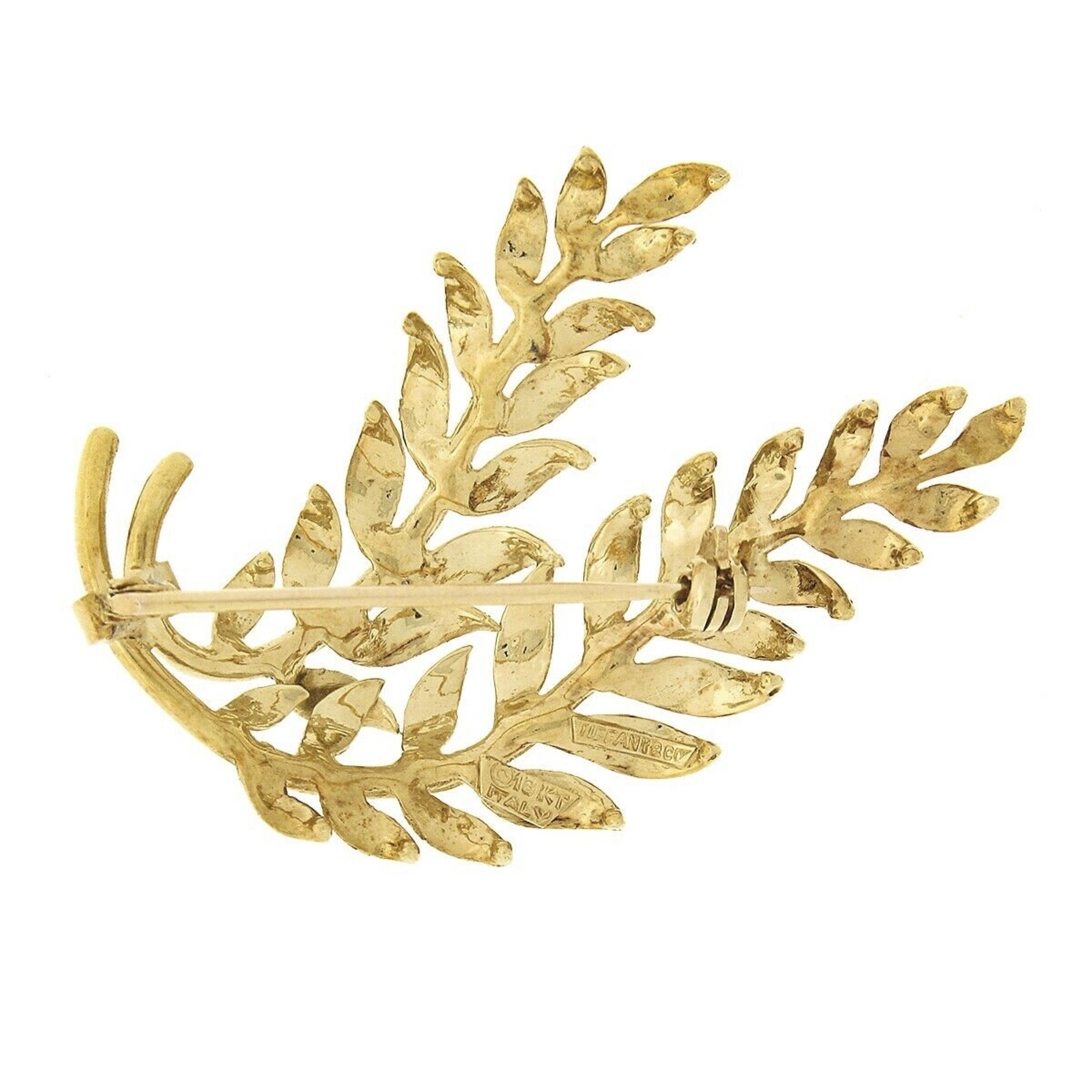 Women's or Men's Vintage Tiffany & Co 18K Gold Detailed Textured Dual Fern Leaf Bundle Brooch Pin