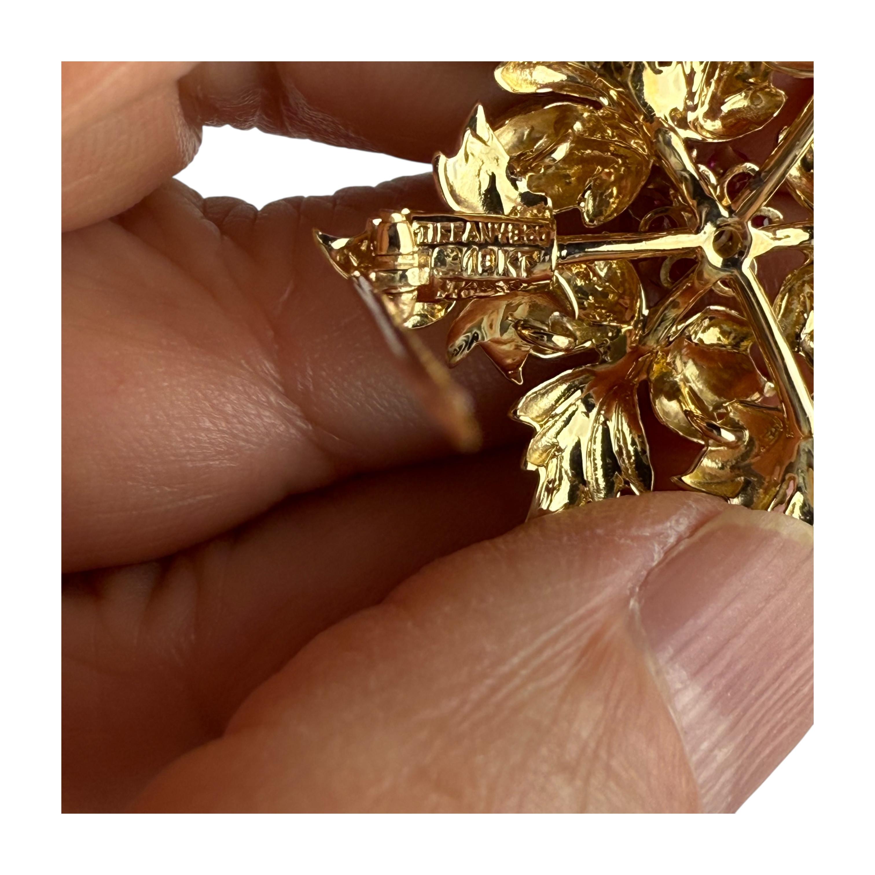 Vintage Tiffany & Co. 18K Gold Diamond & Ruby Flower Brooch Made in Italy For Sale 1