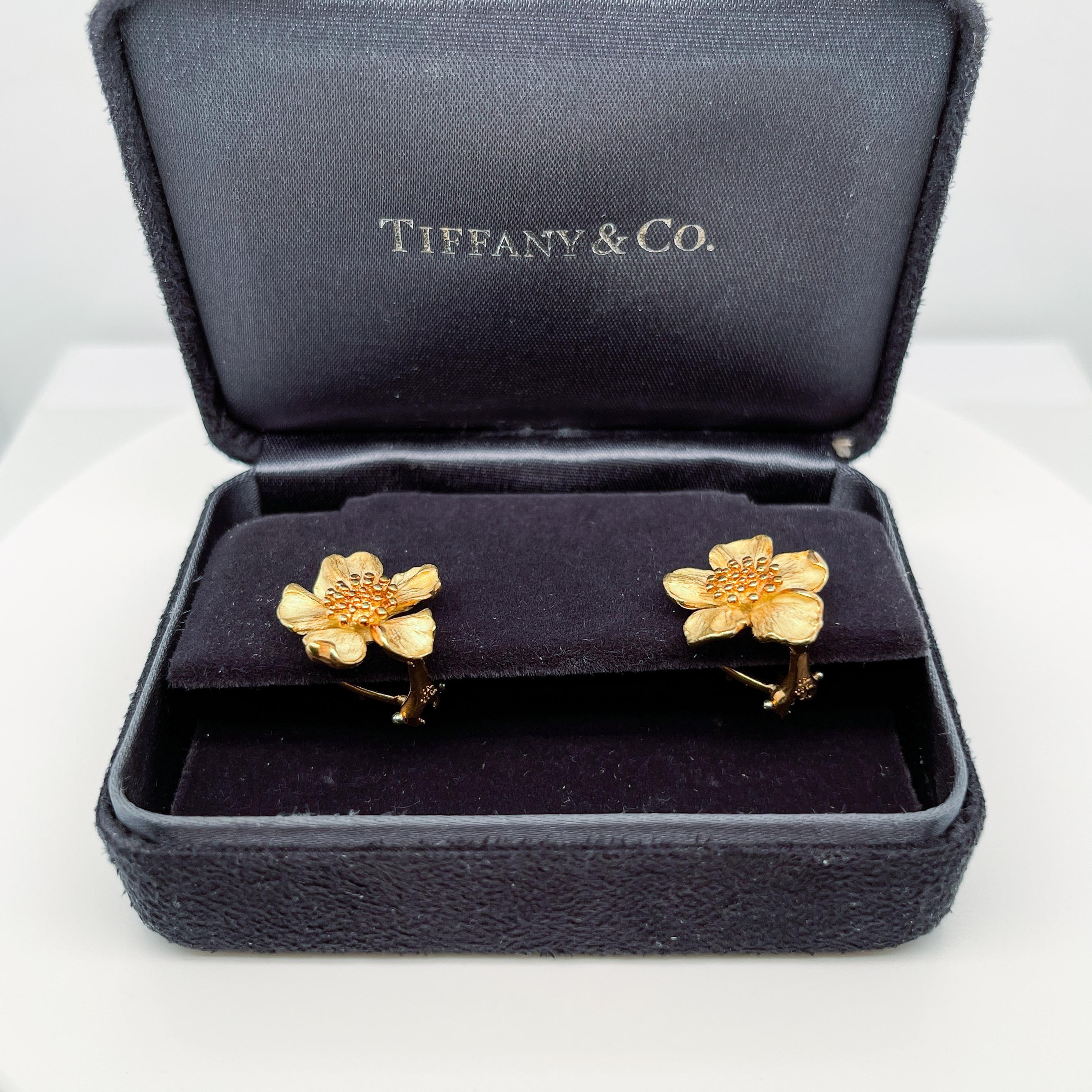 Vintage Tiffany & Co. 18K Gold Dogwood Flower Earrings 8