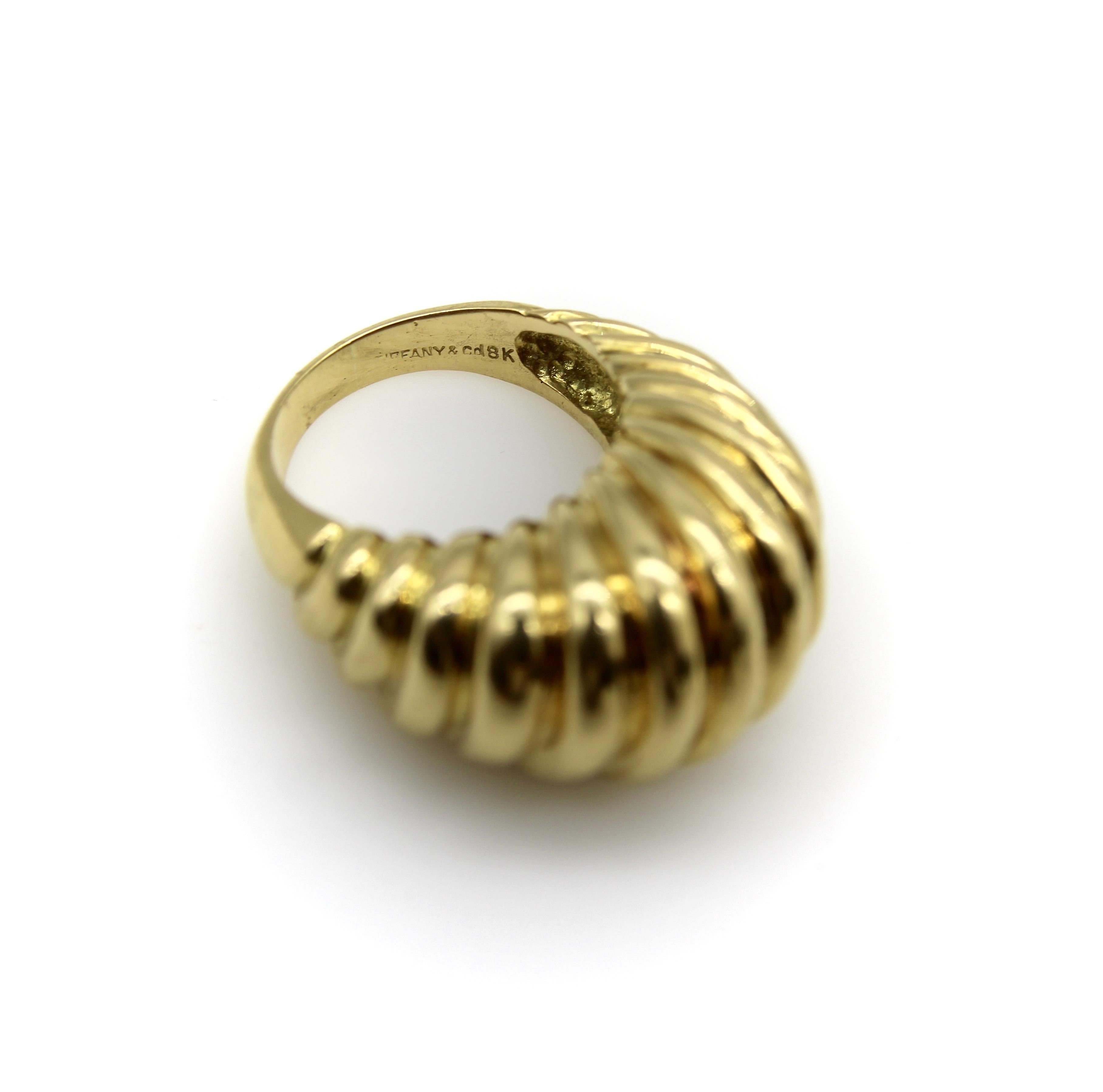Vintage Tiffany & Co. 18K Gold Fluted Dome Ring For Sale 3