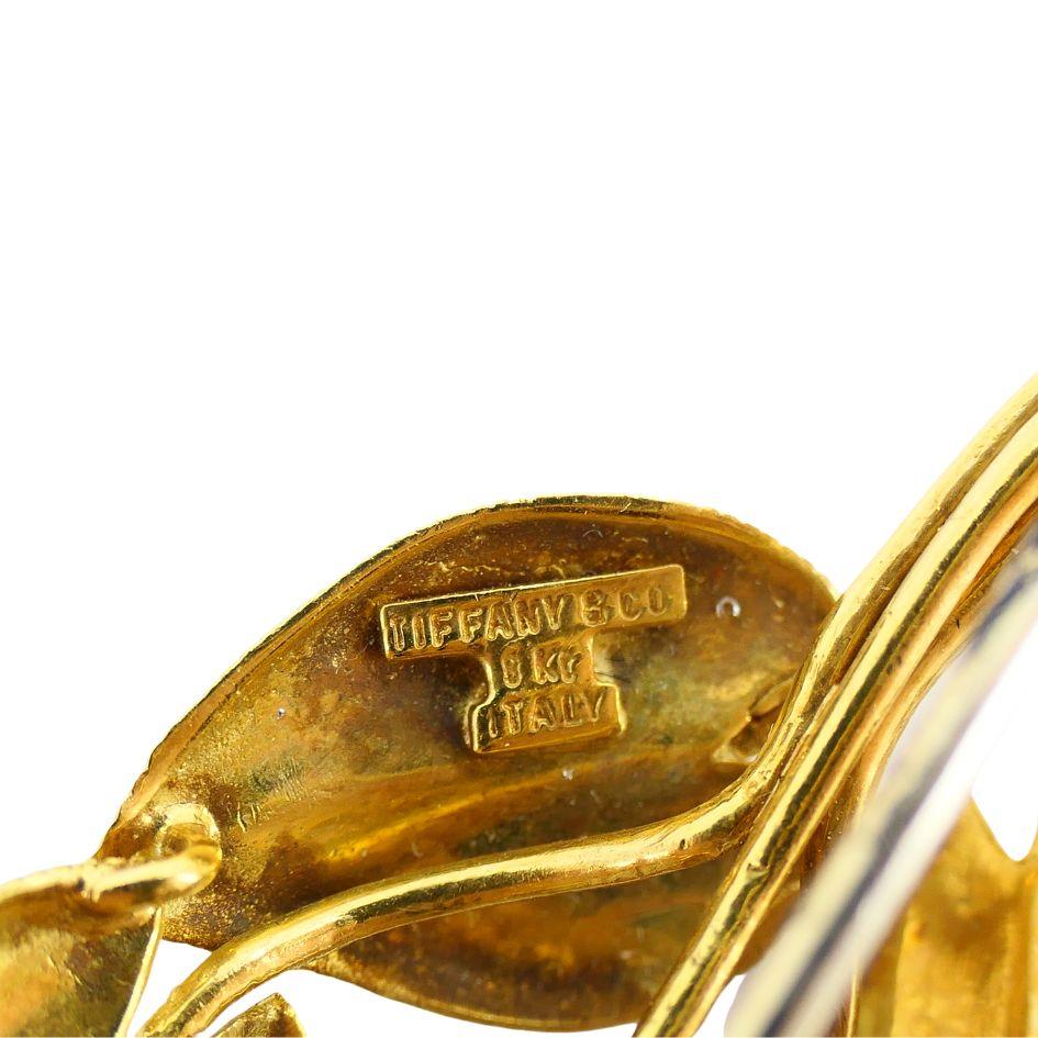 Women's or Men's Vintage Tiffany & Co. 18k Gold Italian Leaf Pin Brooch