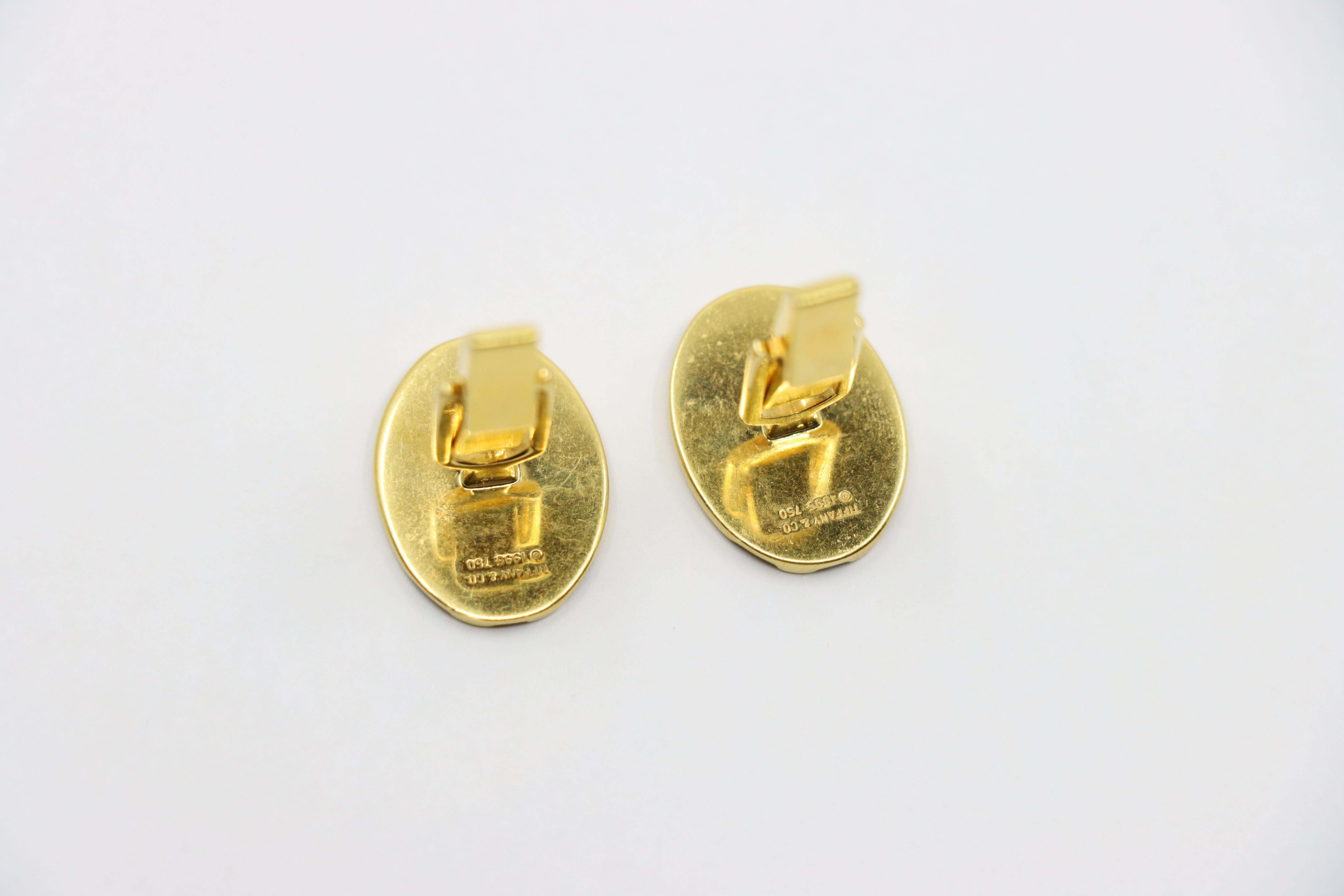 Vintage Tiffany & Co. 18K Gold Oval Textured Cufflink For Sale 7